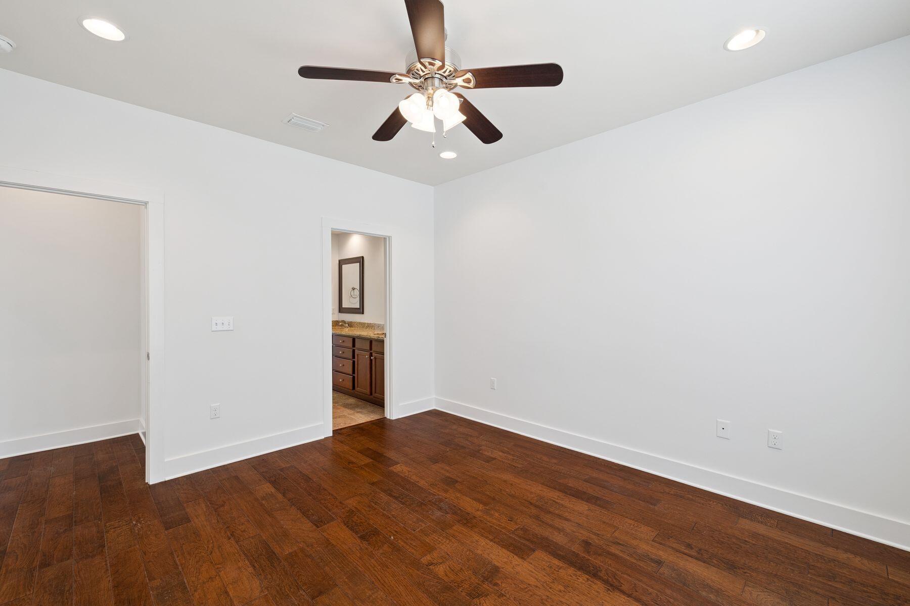 EAGLE BAY - Residential