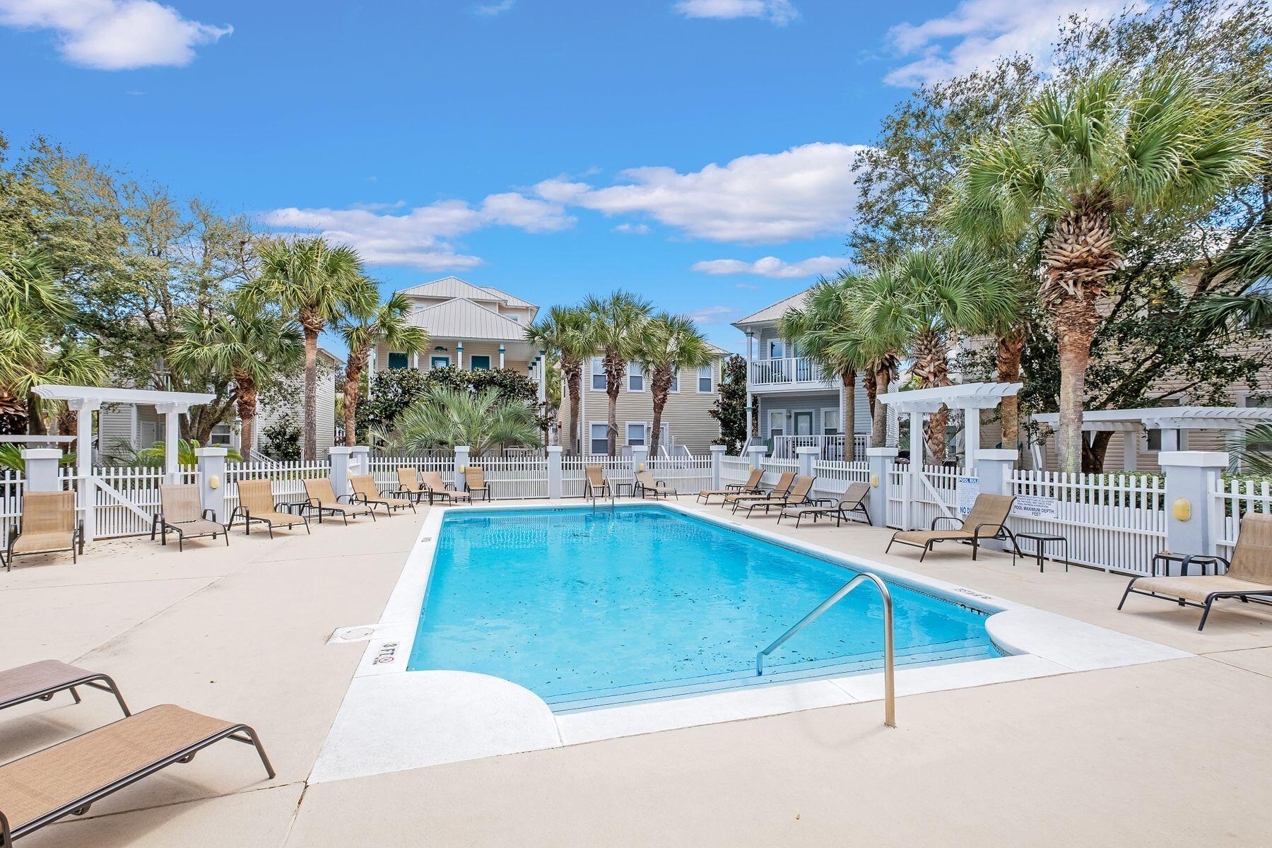 OLD FLORIDA COTTAGES - Residential