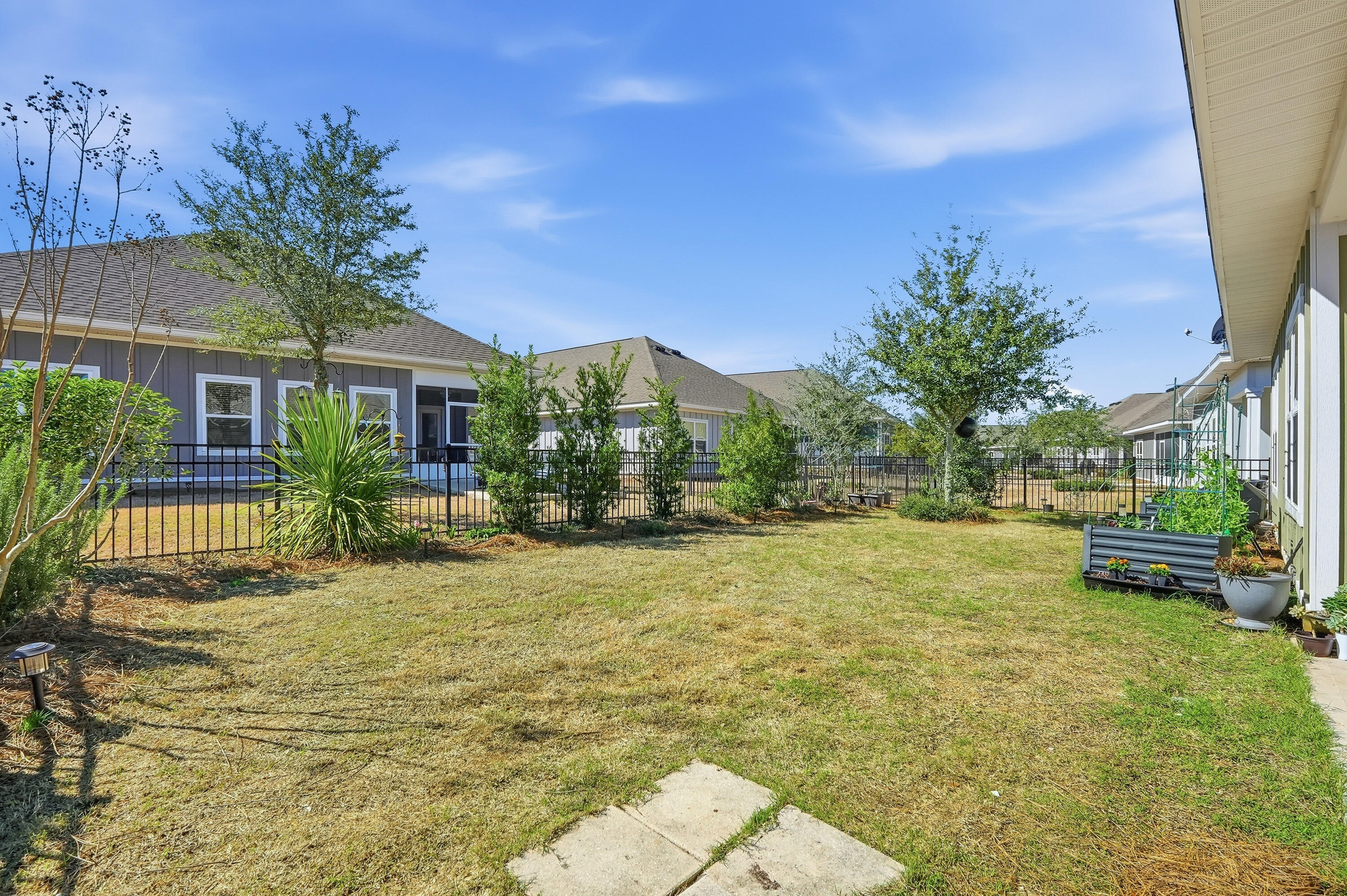 HAMMOCK BAY - FIREFLY - Residential