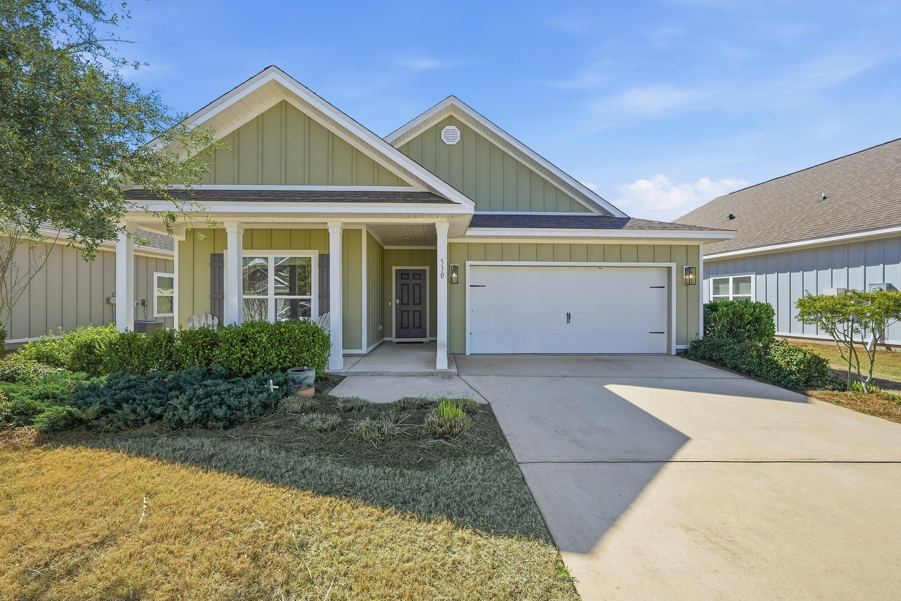 HAMMOCK BAY - FIREFLY - Residential