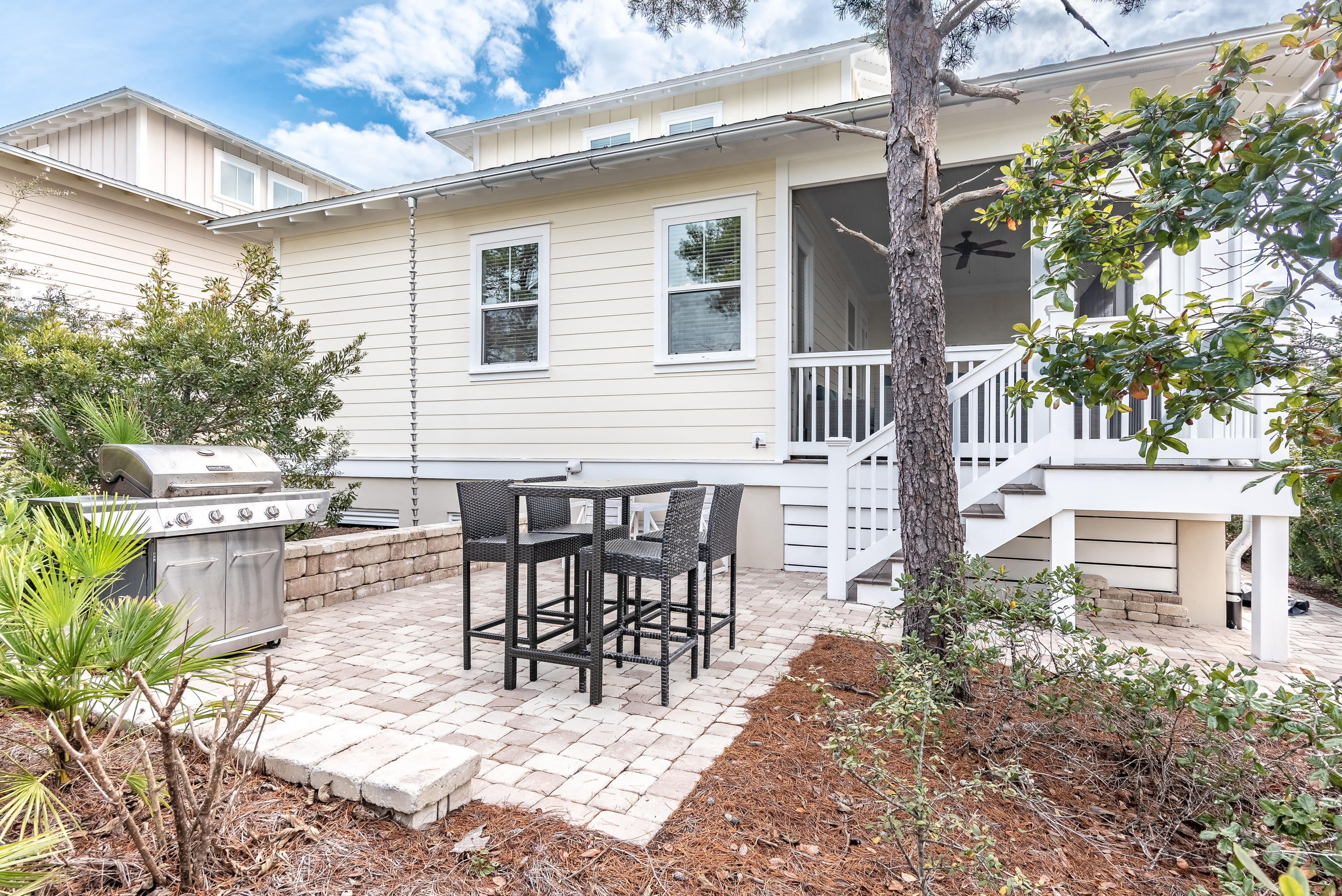 HIGHLAND PARKS - Residential