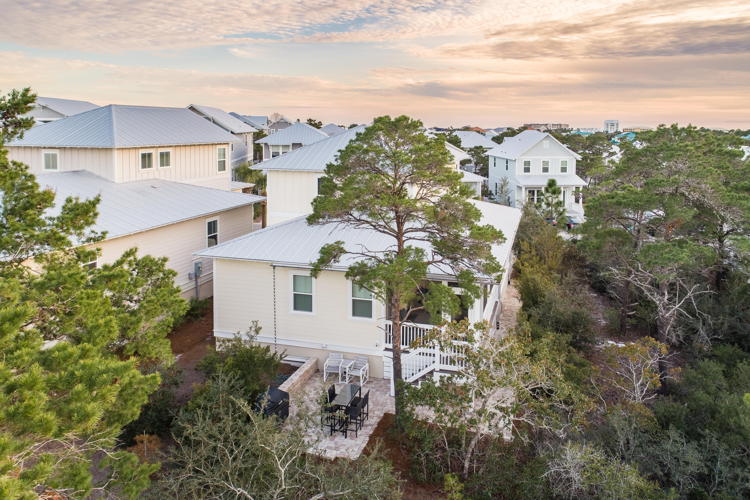 HIGHLAND PARKS - Residential