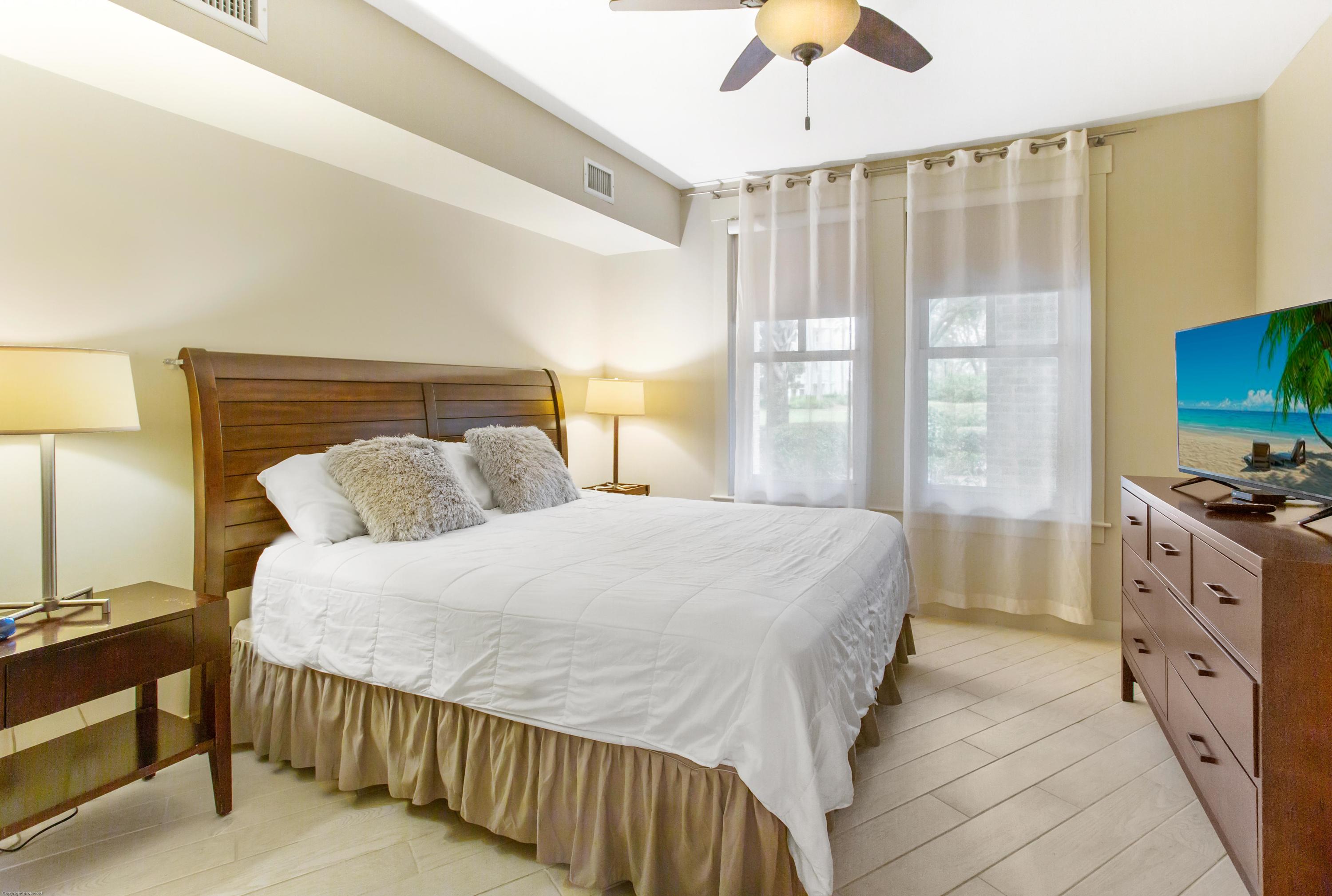 BAHIA CONDO - Residential