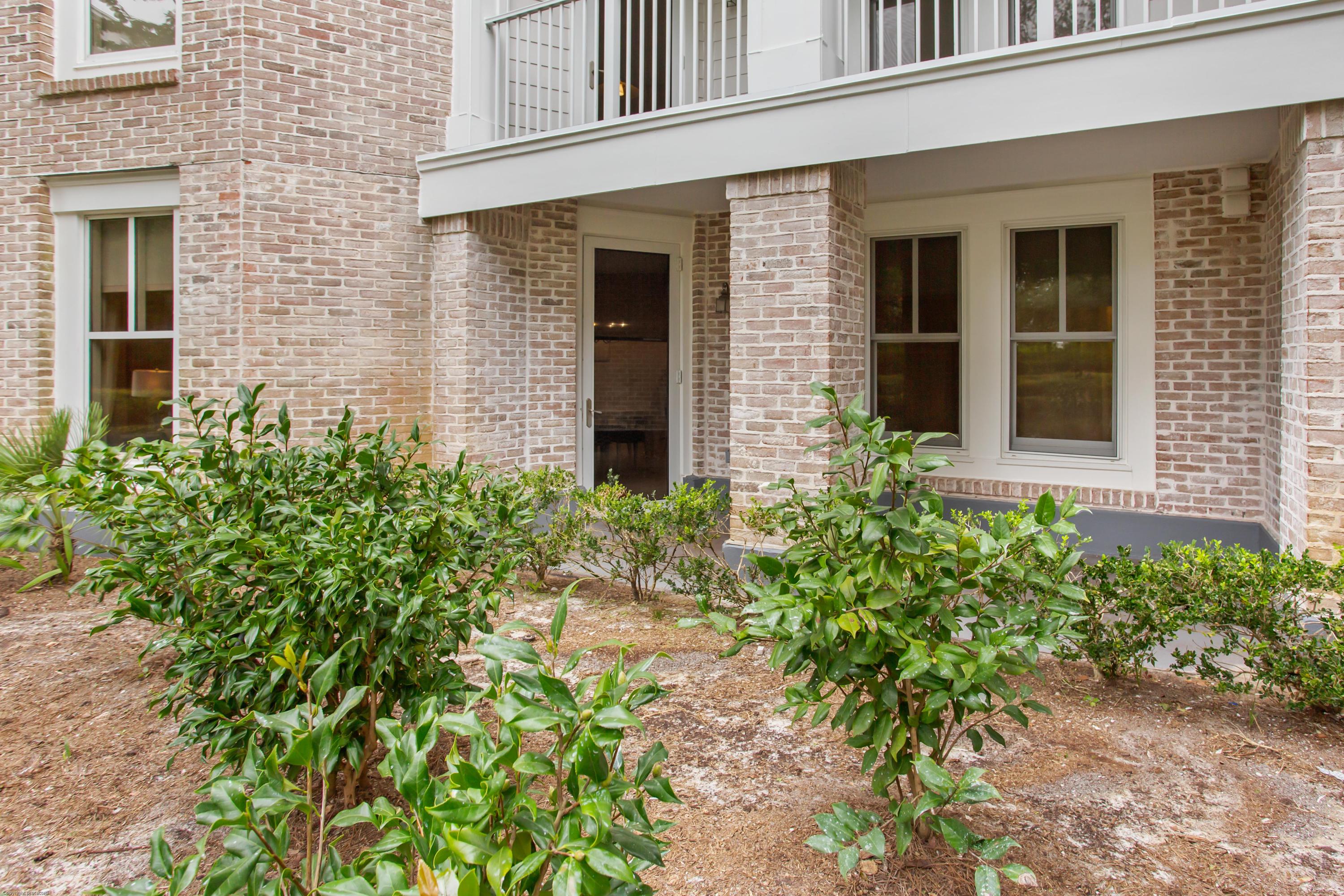 BAHIA CONDO - Residential