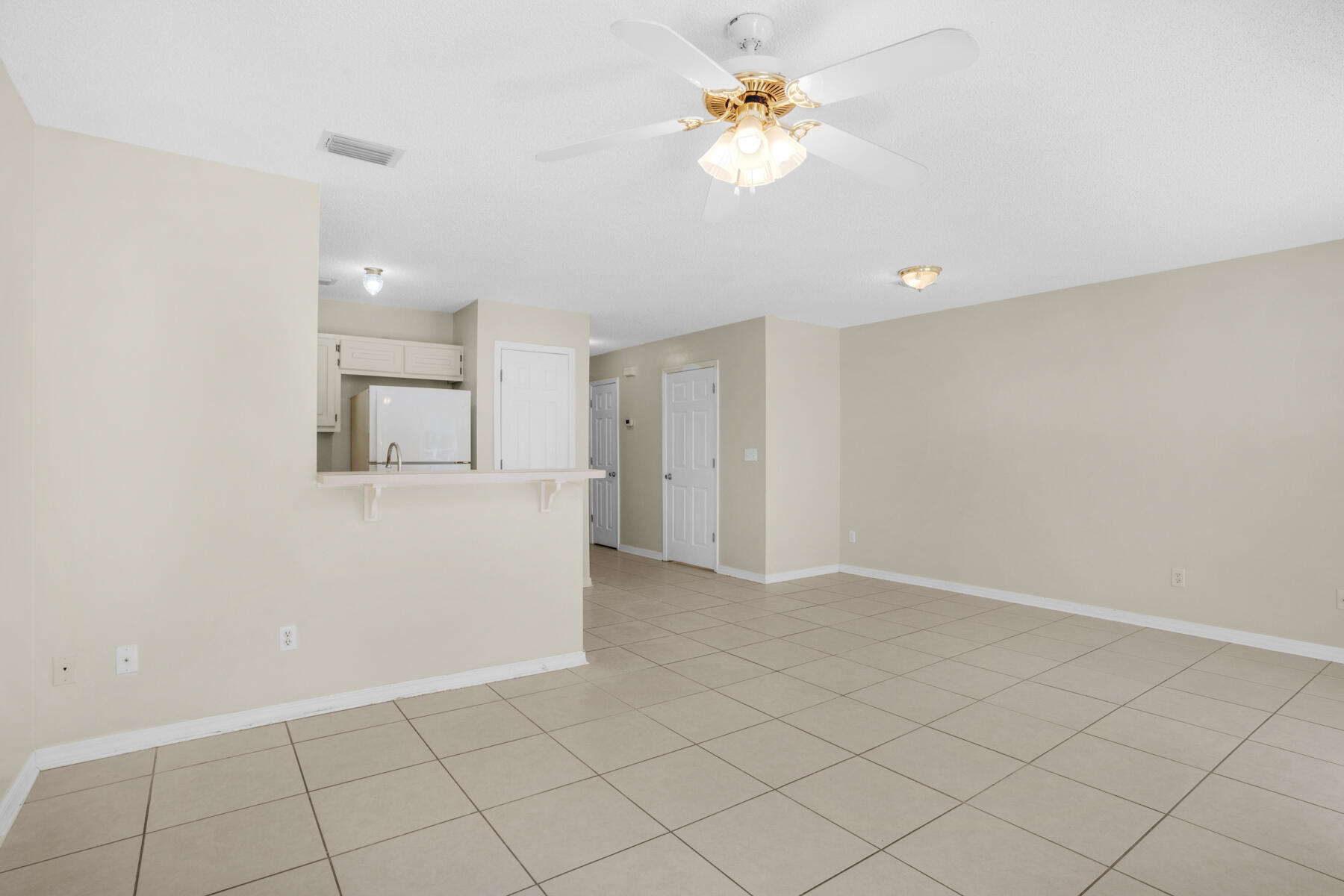 ADASHAN GARDYNS - Residential