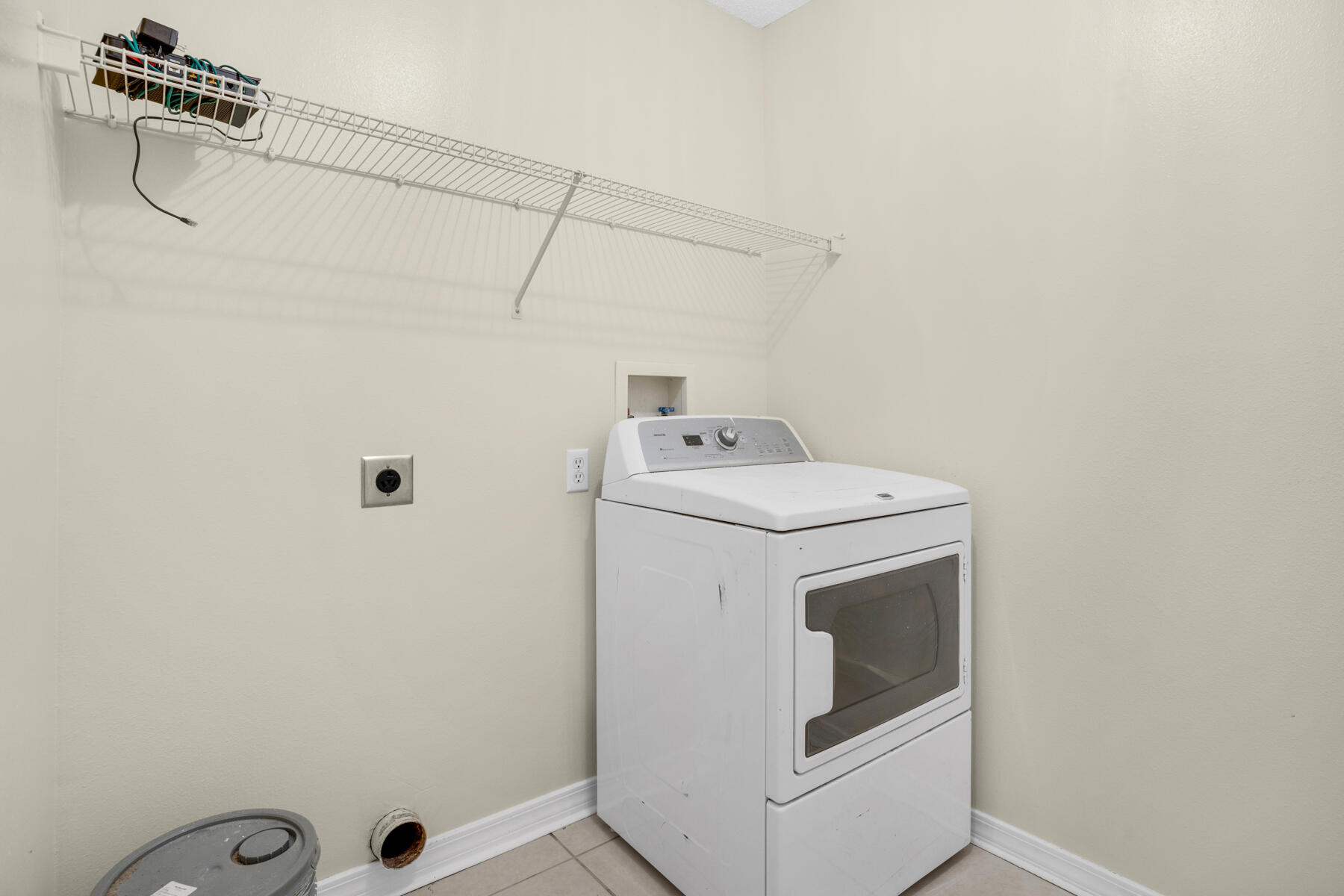 ADASHAN GARDYNS - Residential