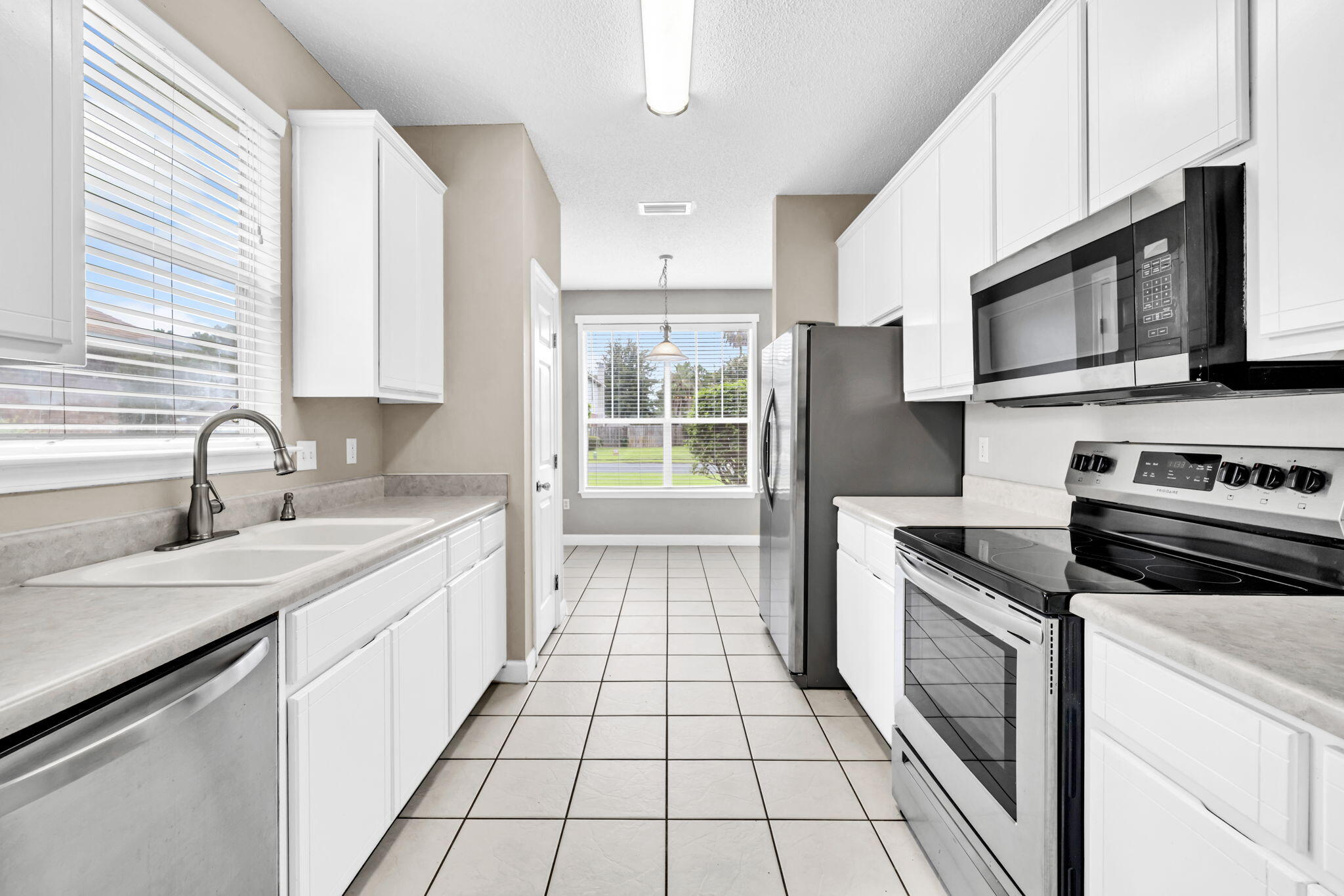 Escada A - Residential