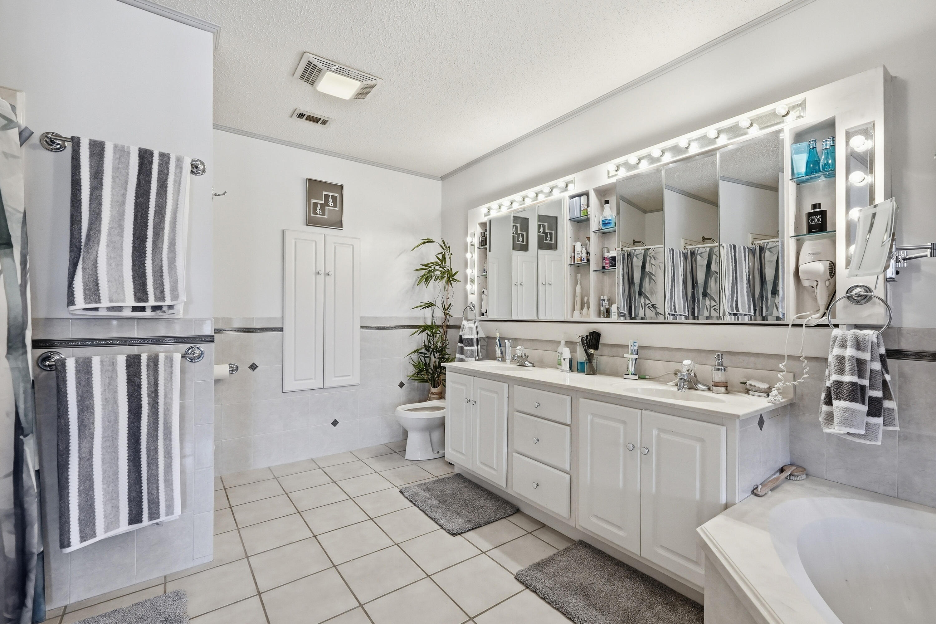 BELLA VISTA S/D - Residential