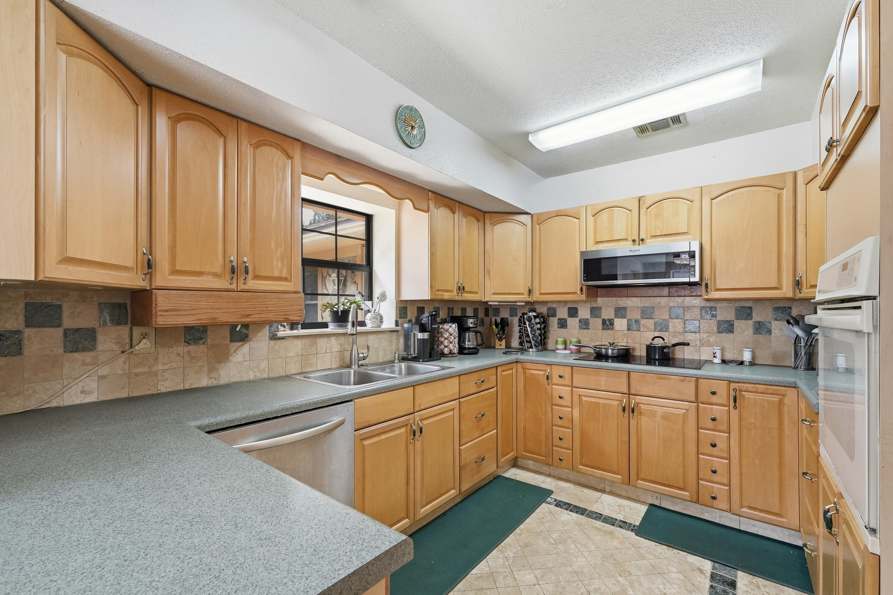 BELLA VISTA S/D - Residential