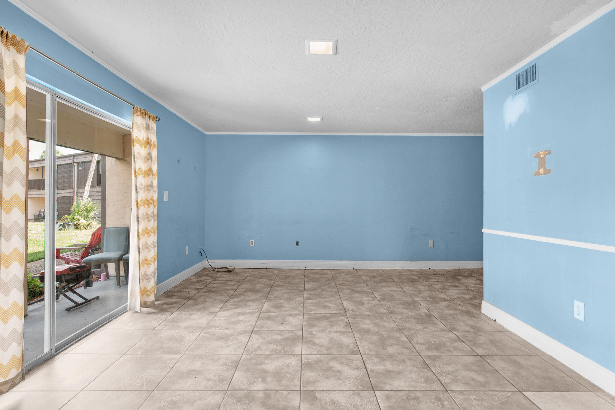SPANISH VILLAS CONDO - Residential