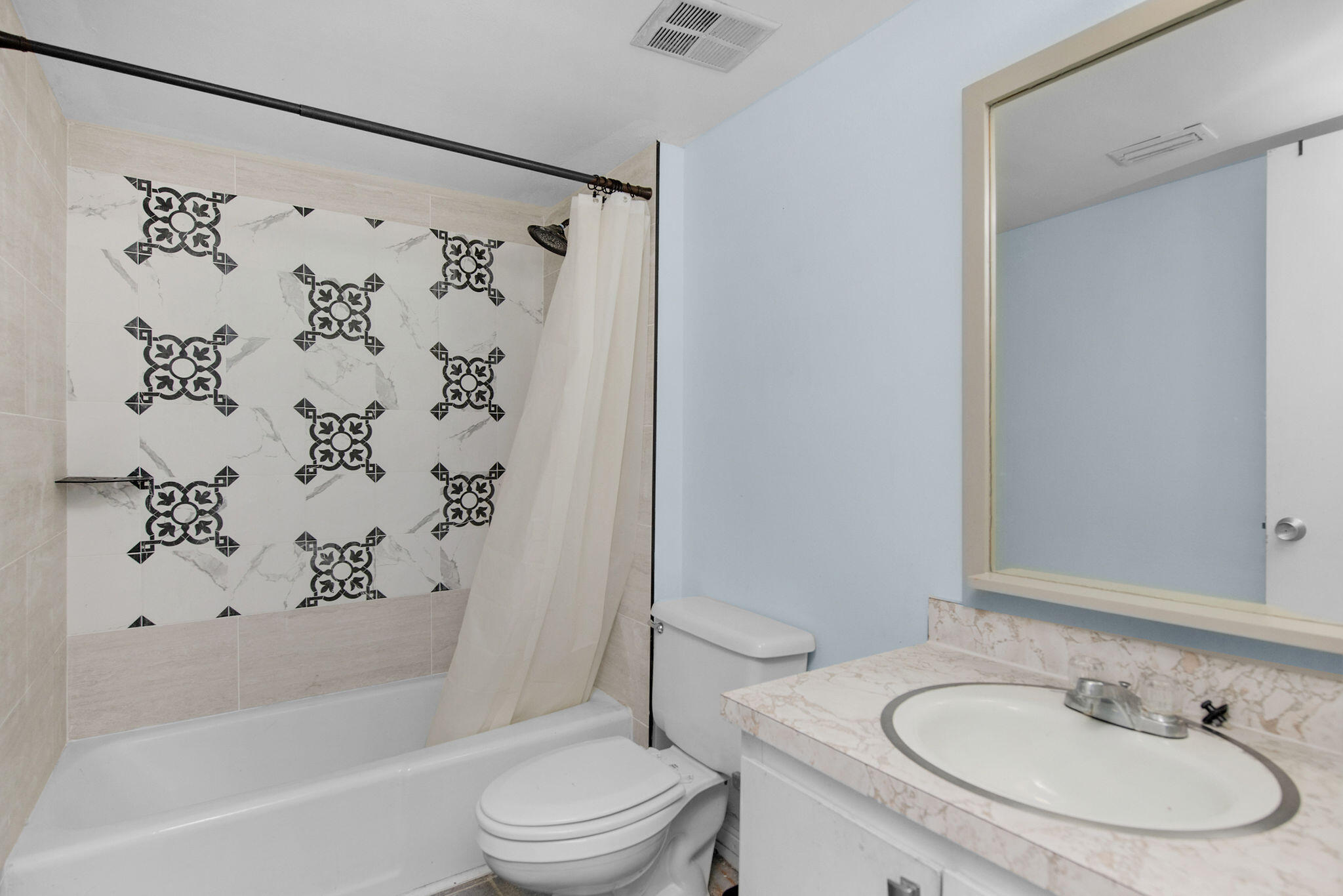 SPANISH VILLAS CONDO - Residential