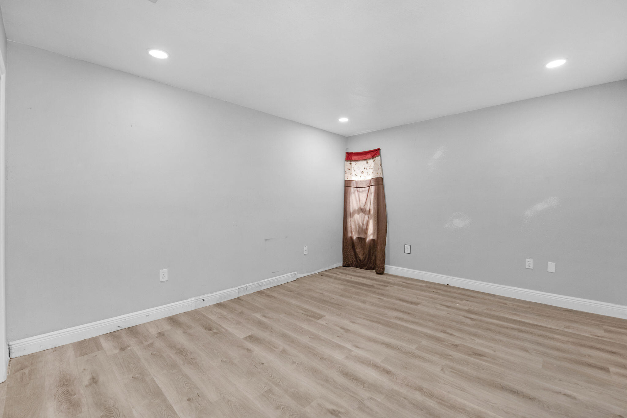 SPANISH VILLAS CONDO - Residential