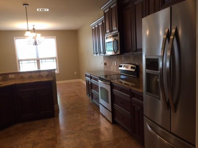 HOLLYROD PARK - Residential Lease