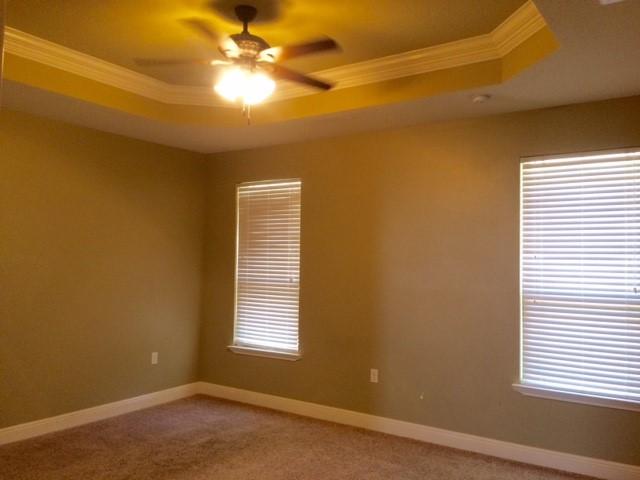 HOLLYROD PARK - Residential Lease