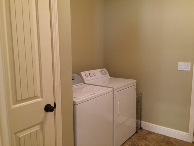 HOLLYROD PARK - Residential Lease