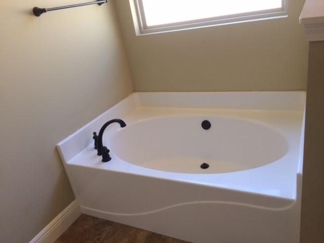 HOLLYROD PARK - Residential Lease