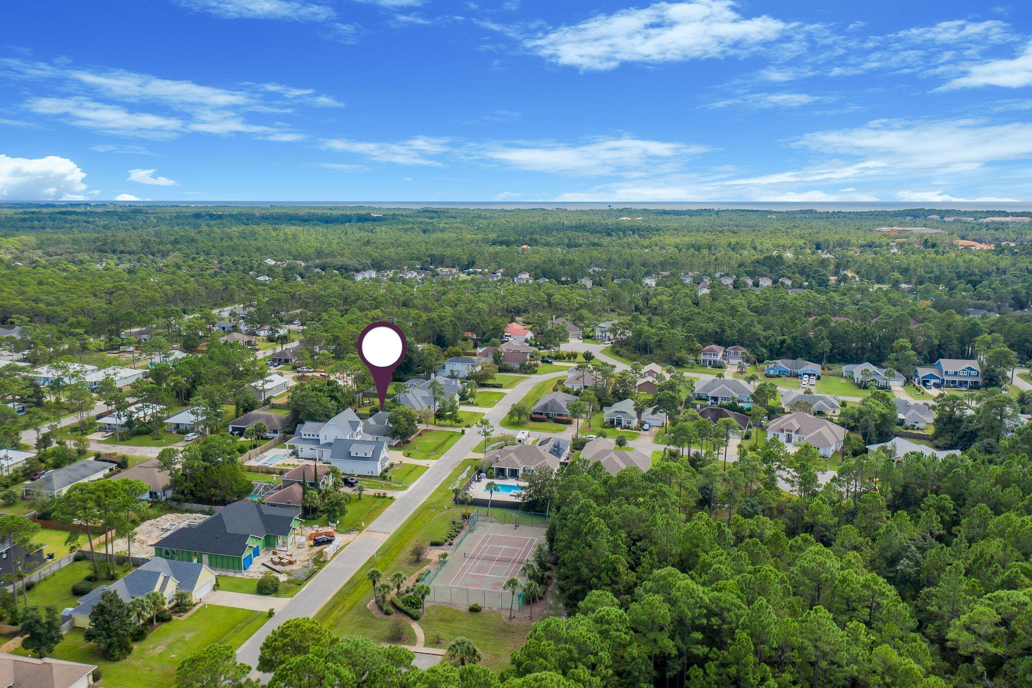 PELICAN BAY - Residential