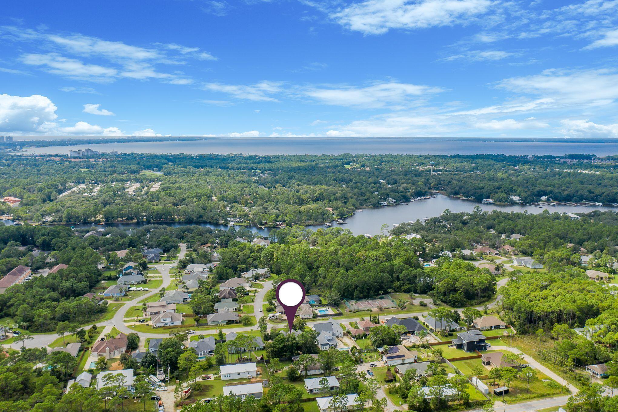 PELICAN BAY - Residential