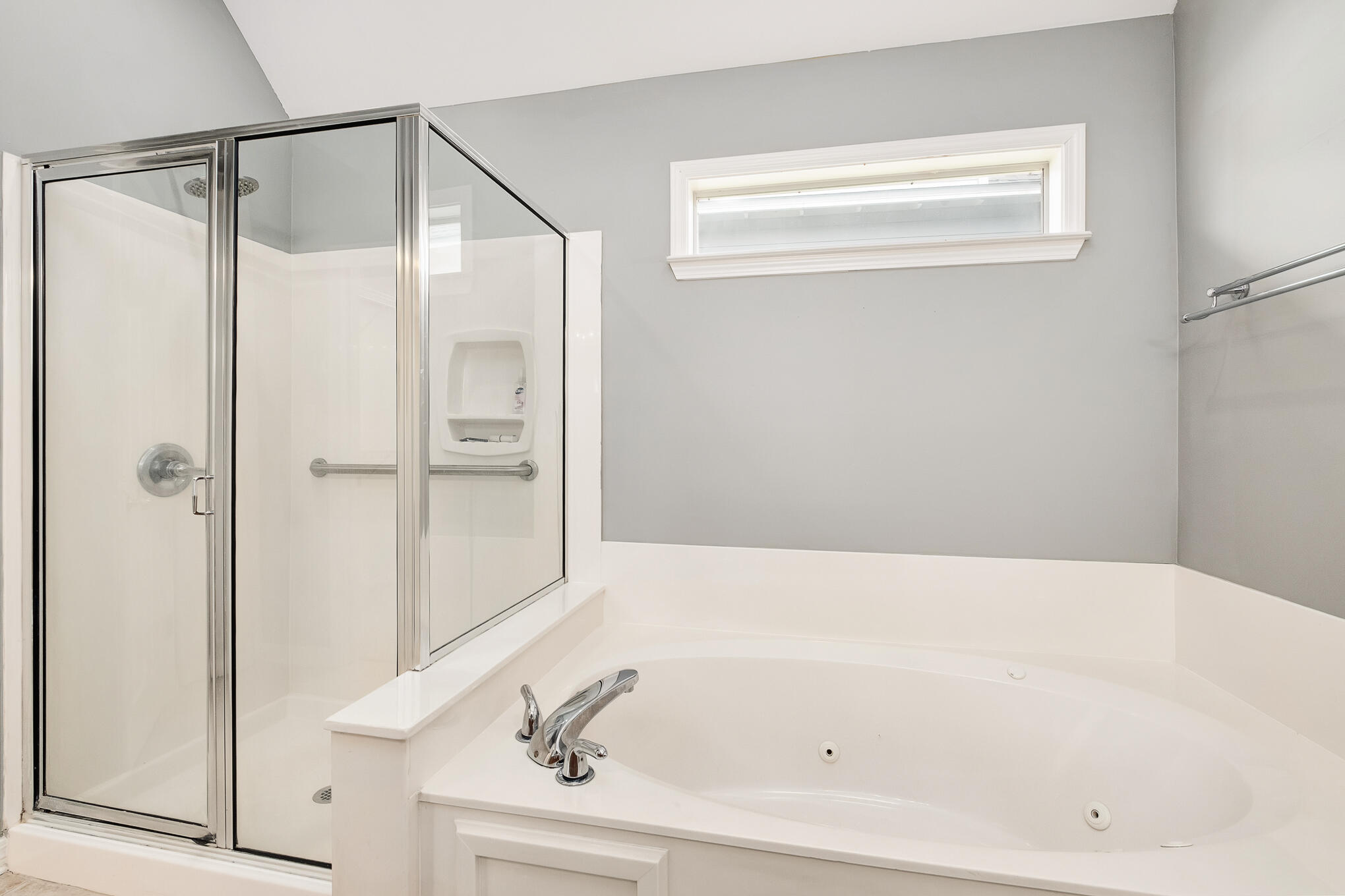 PELICAN BAY - Residential