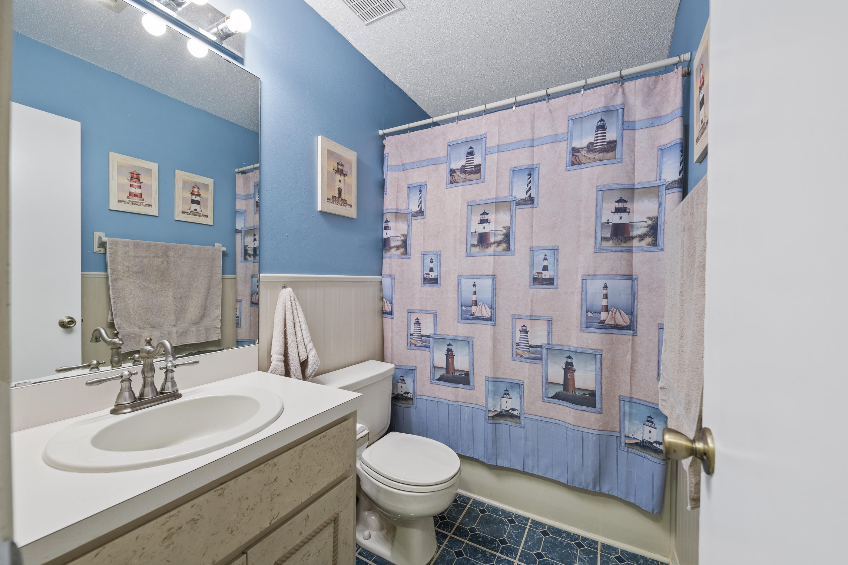 CHATEAU PRES DE LA MER - Residential