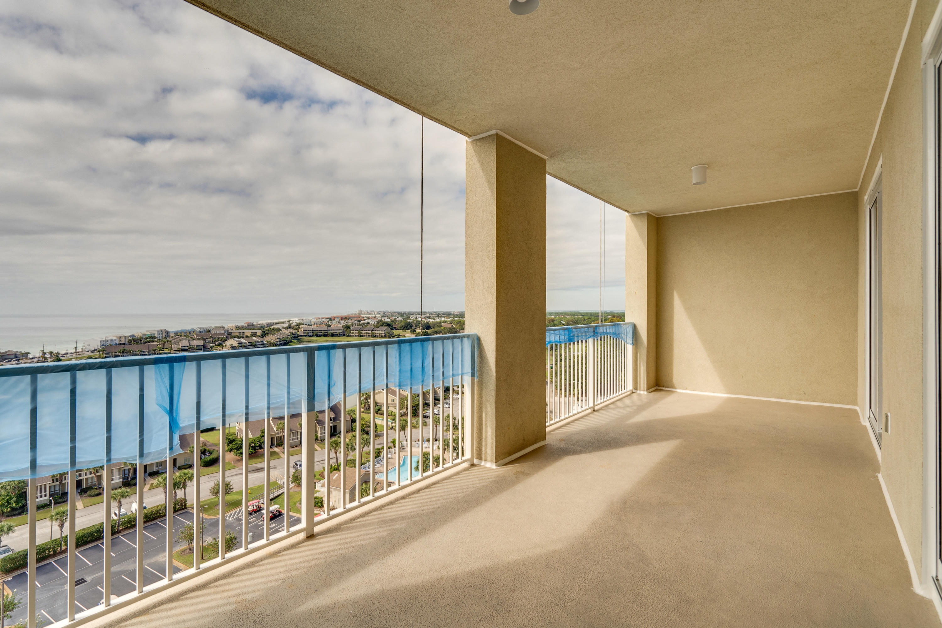 ARIEL DUNES II - Residential