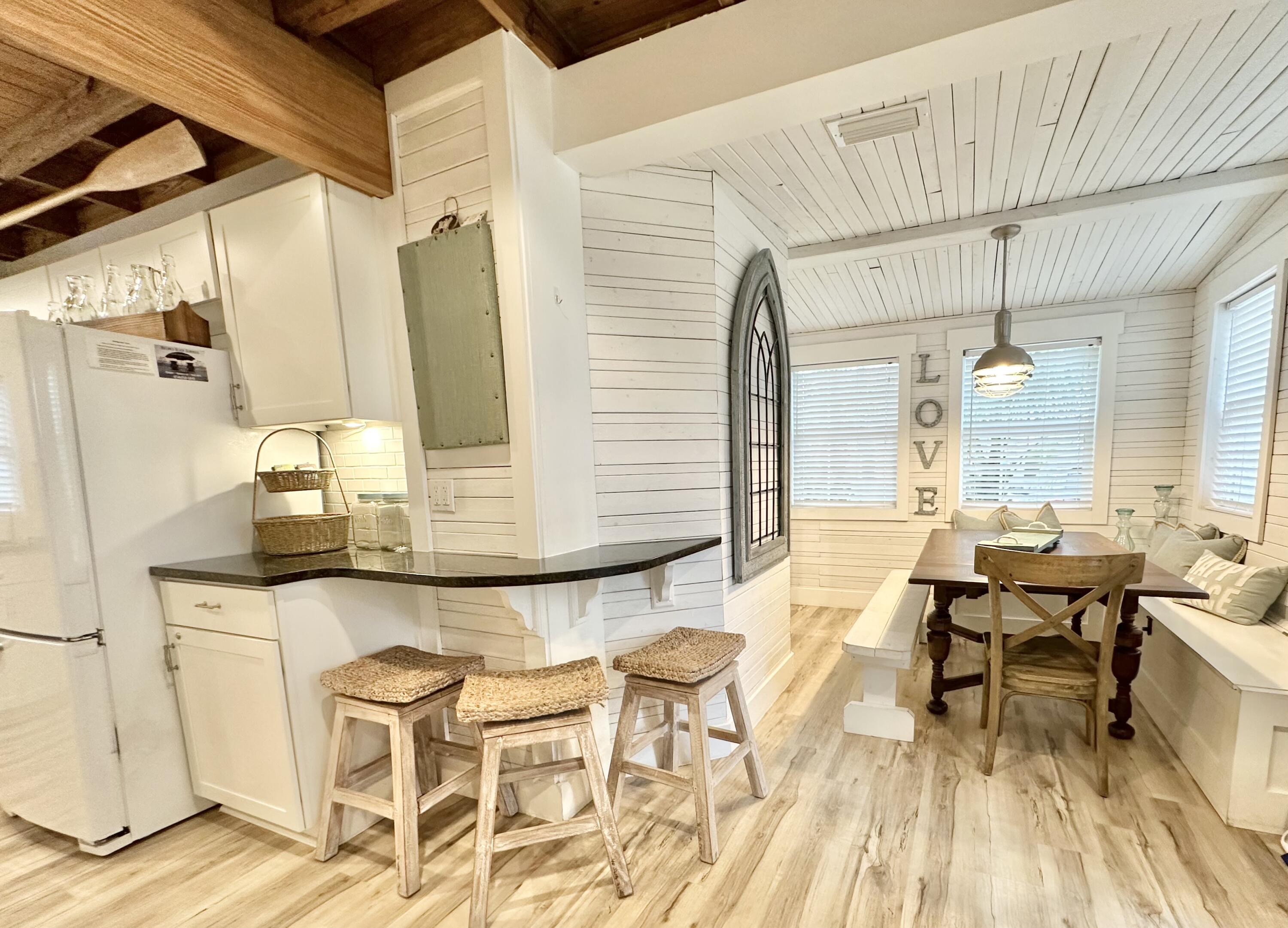 LAGUNA BEACH - Residential