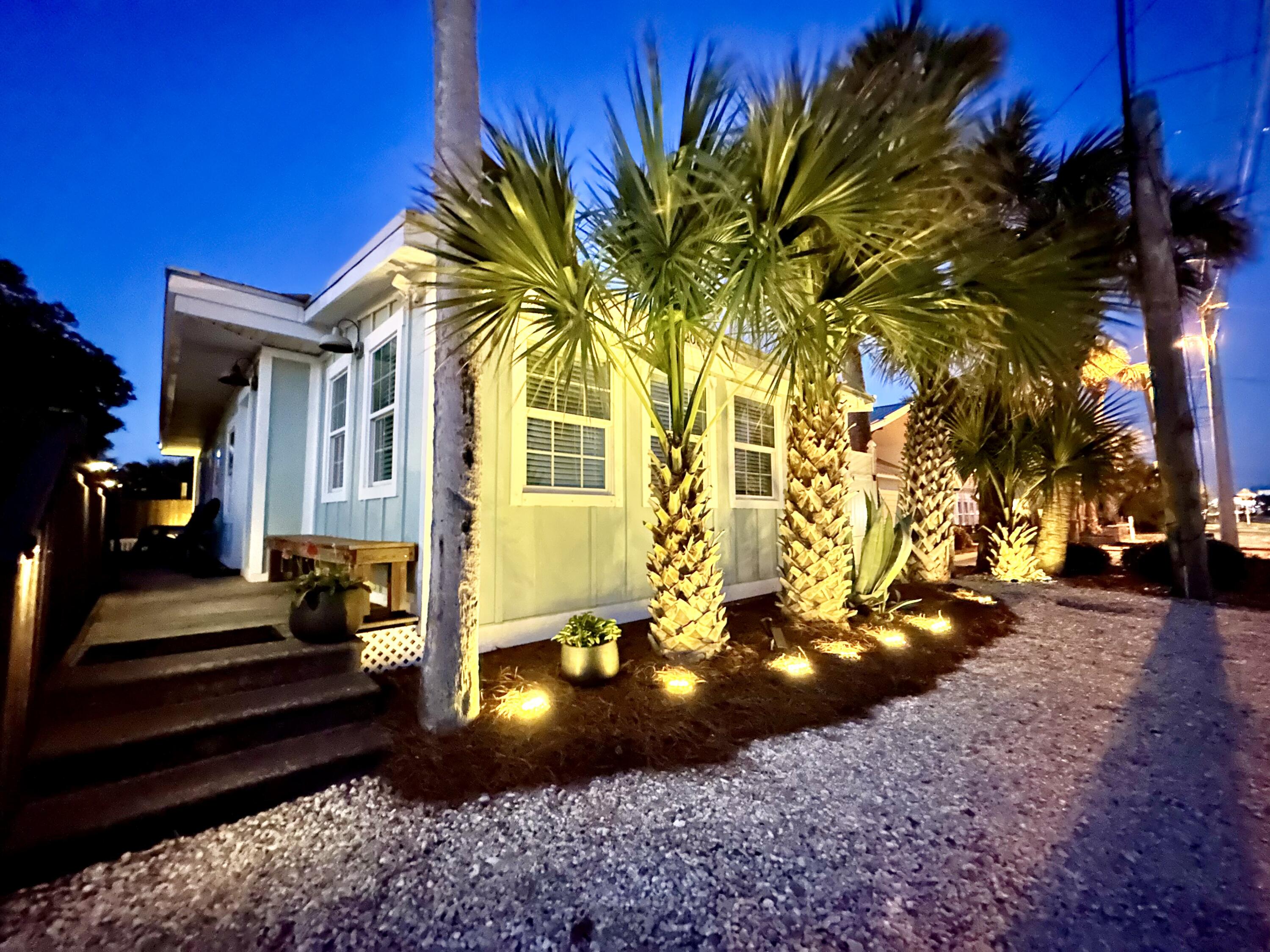LAGUNA BEACH - Residential