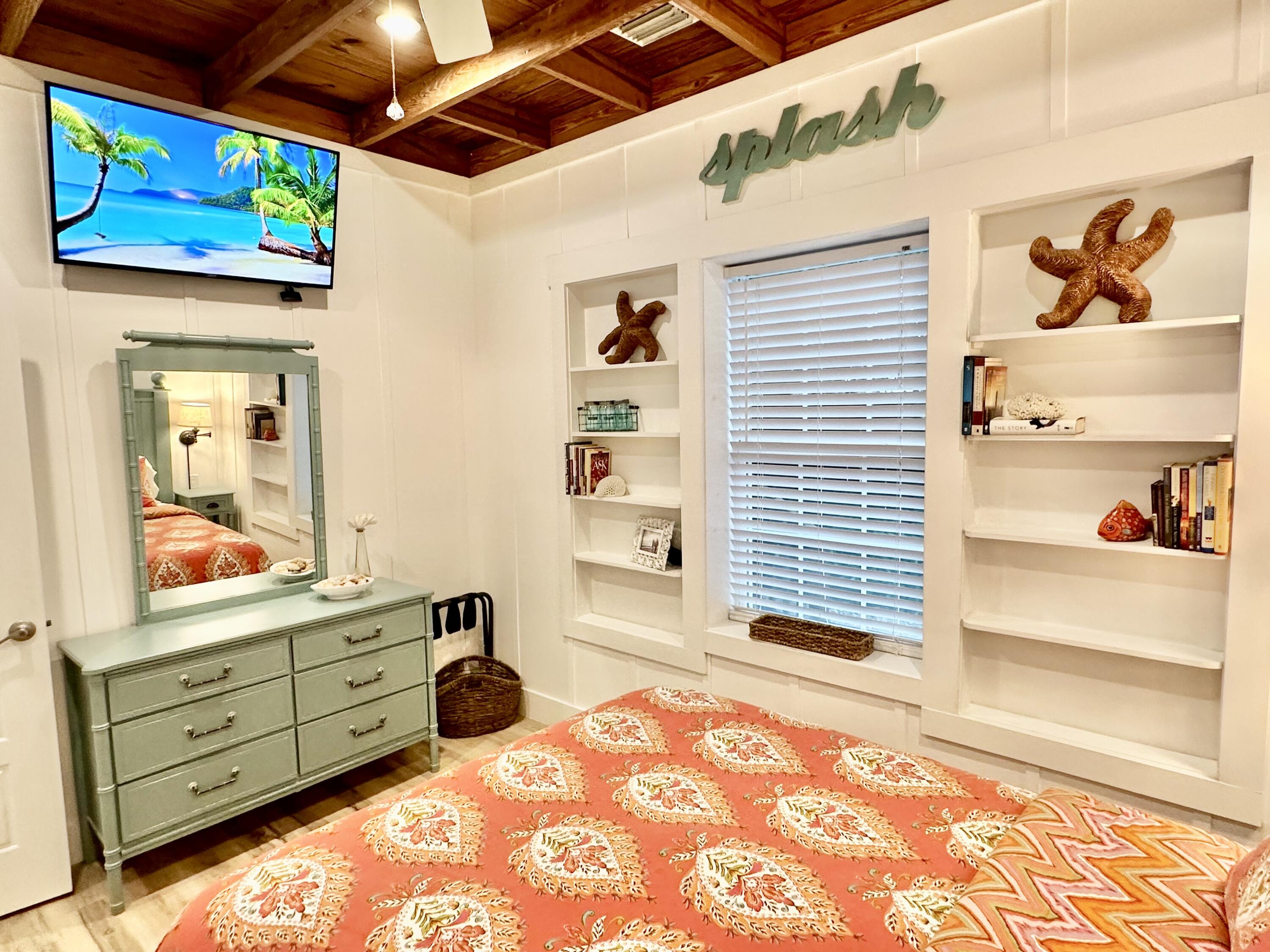 LAGUNA BEACH - Residential