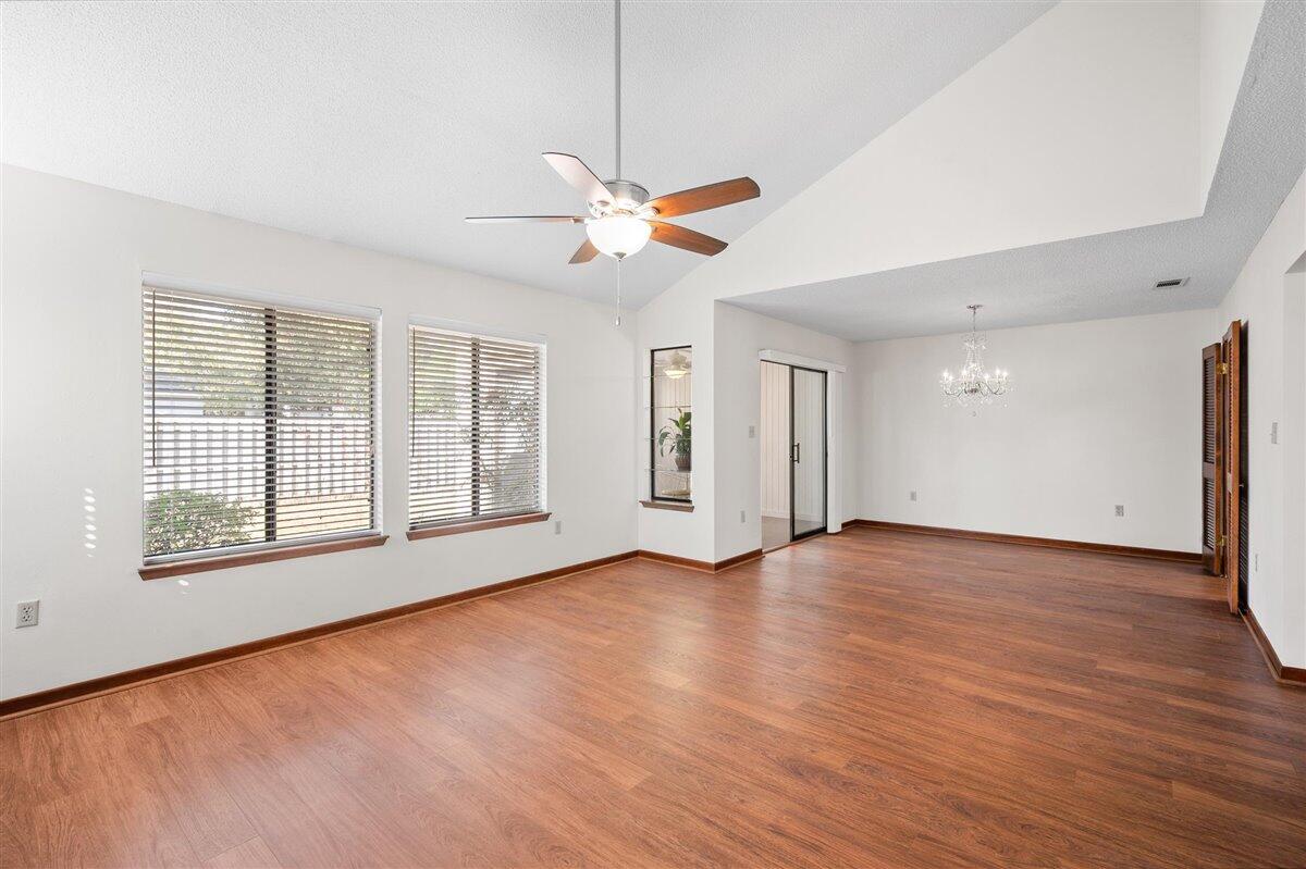 ROYAL OAK VILLAGE 3A - Residential