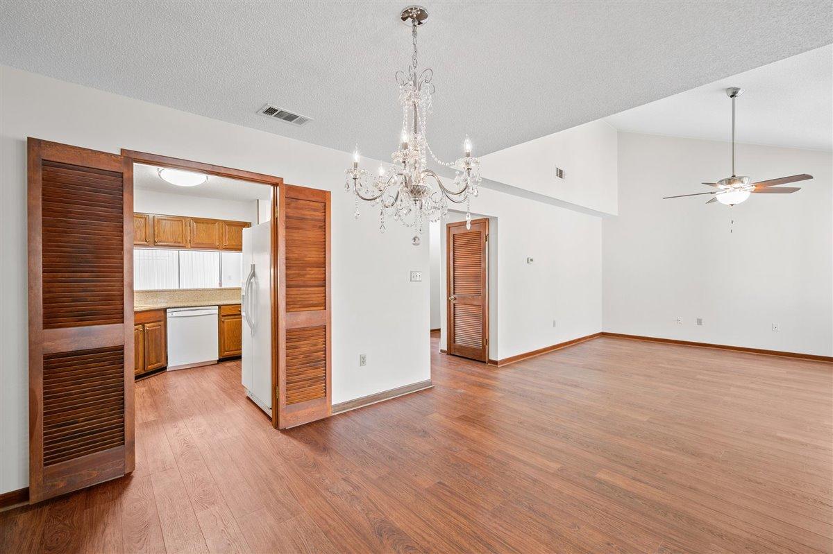 ROYAL OAK VILLAGE 3A - Residential