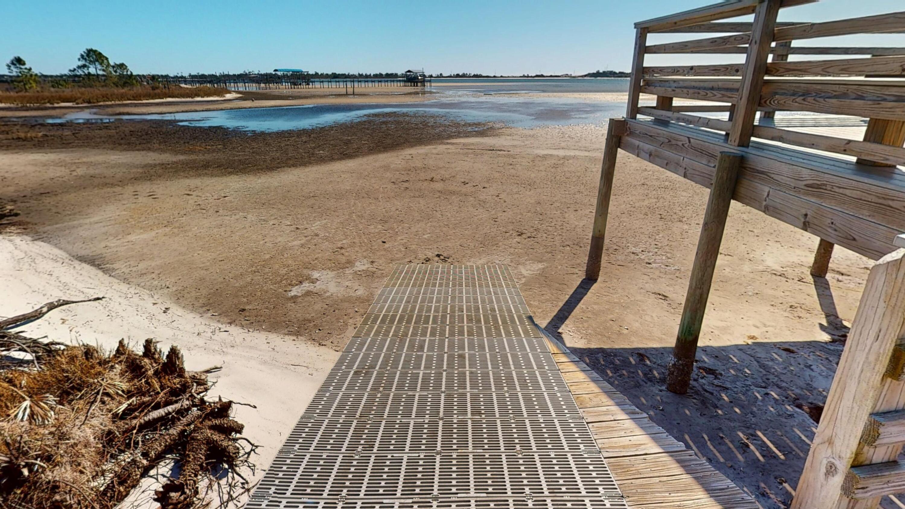 MARSH HARBOR - Residential