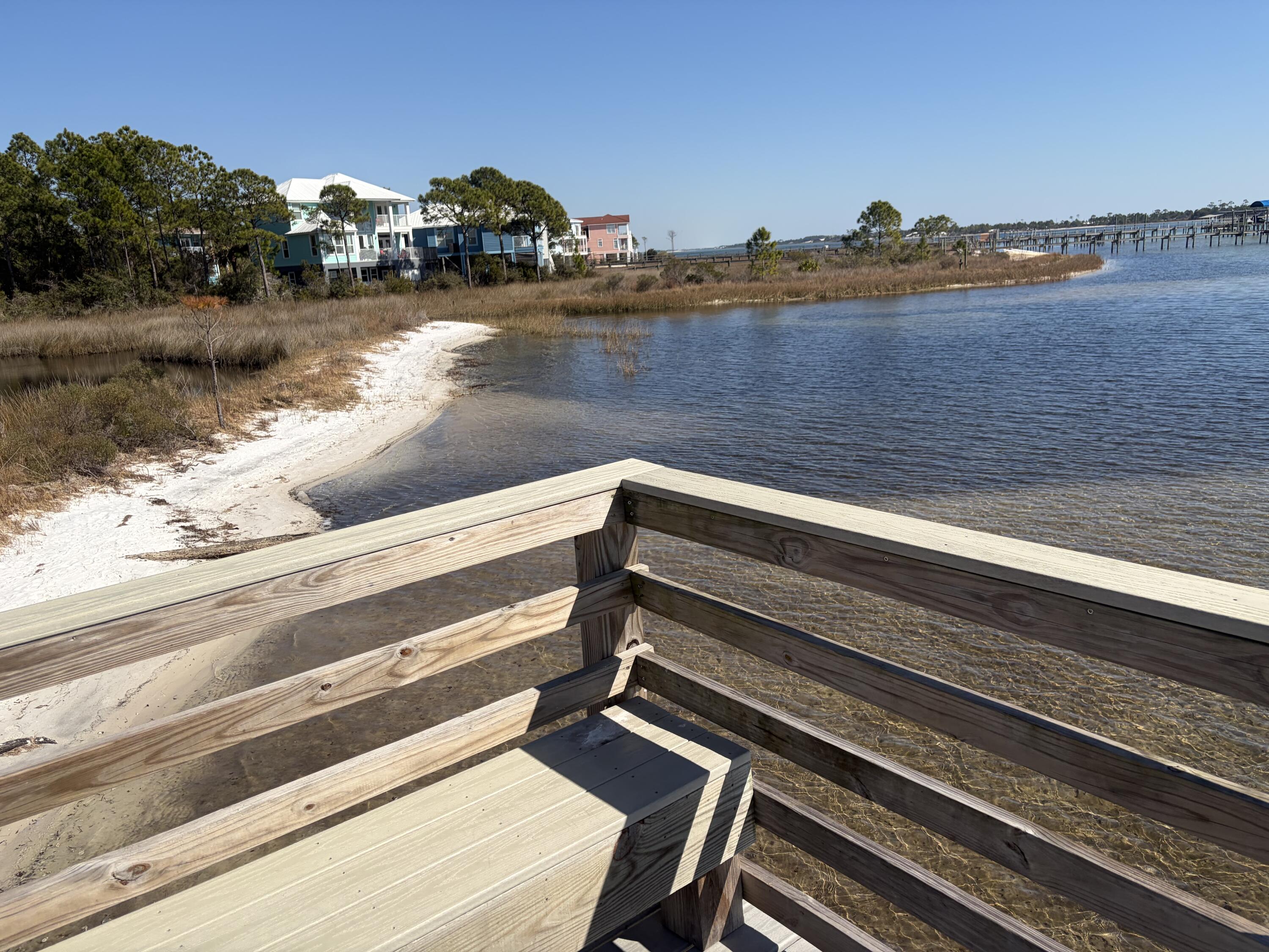 MARSH HARBOR - Residential