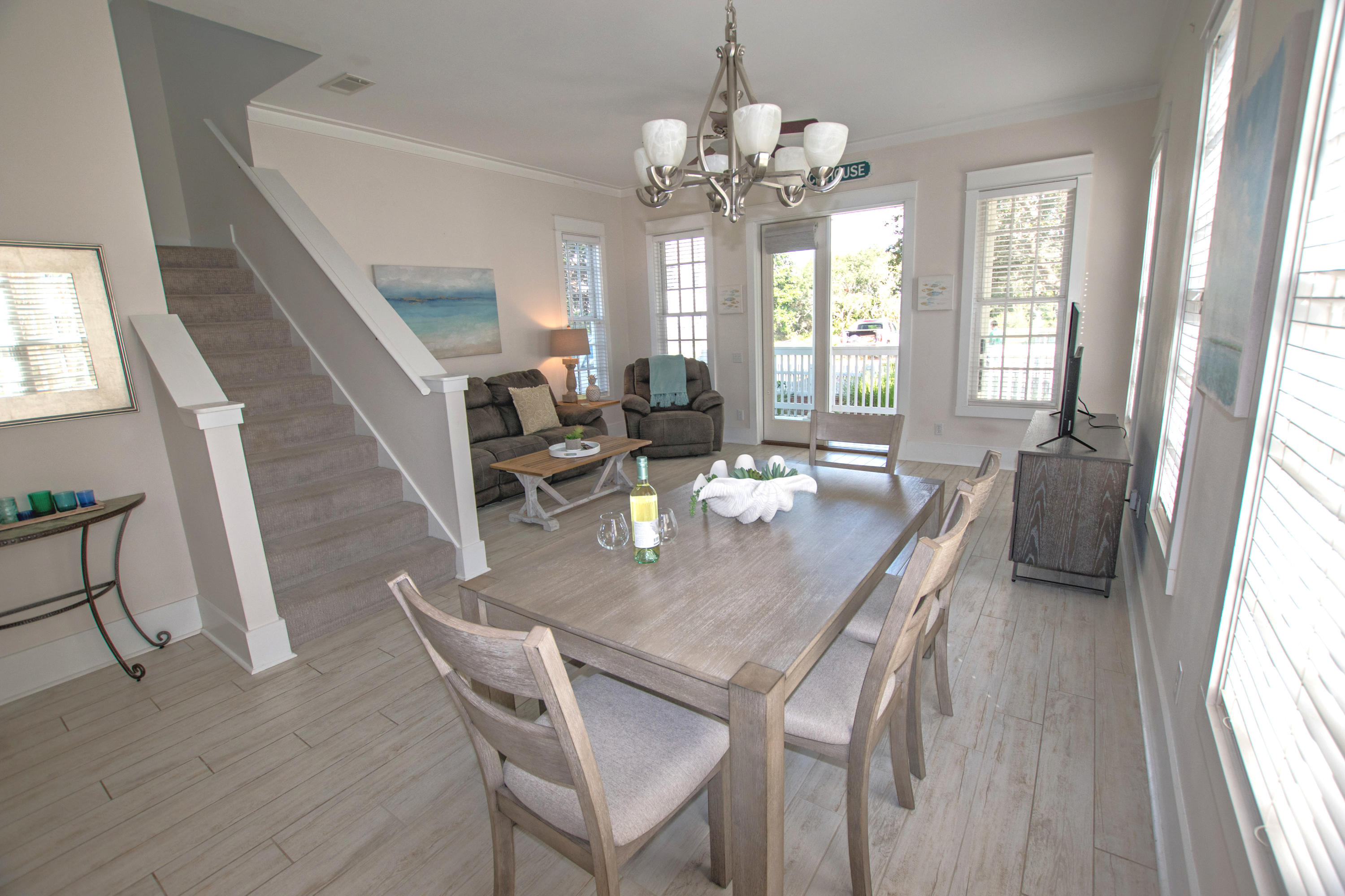 FRANGISTA BEACH 1ST ADDN - Residential