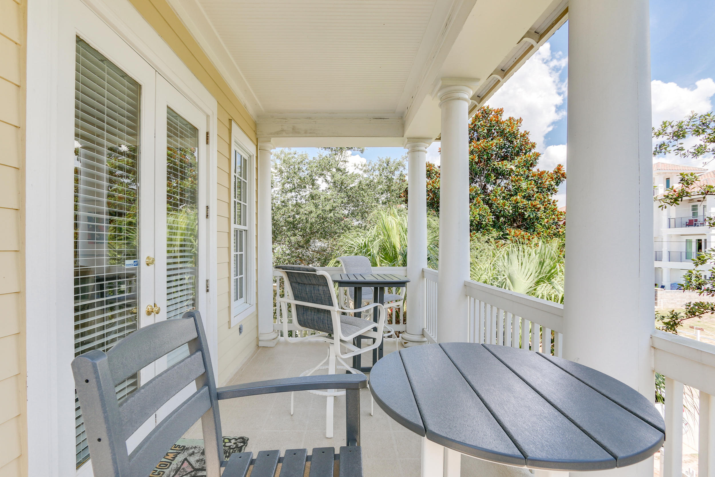 FRANGISTA BEACH 1ST ADDN - Residential