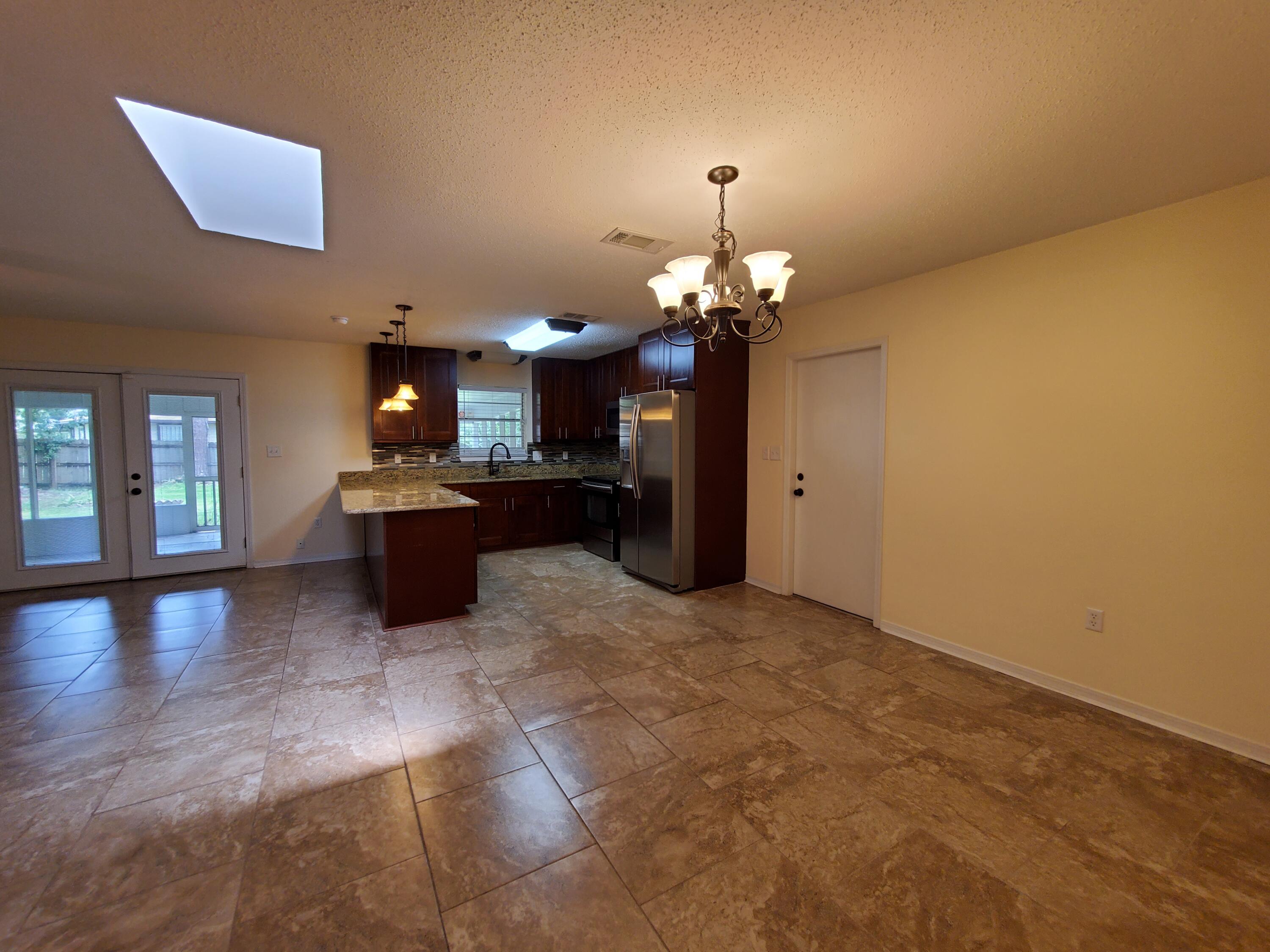 PINEDALE 1ST ADDN - Residential