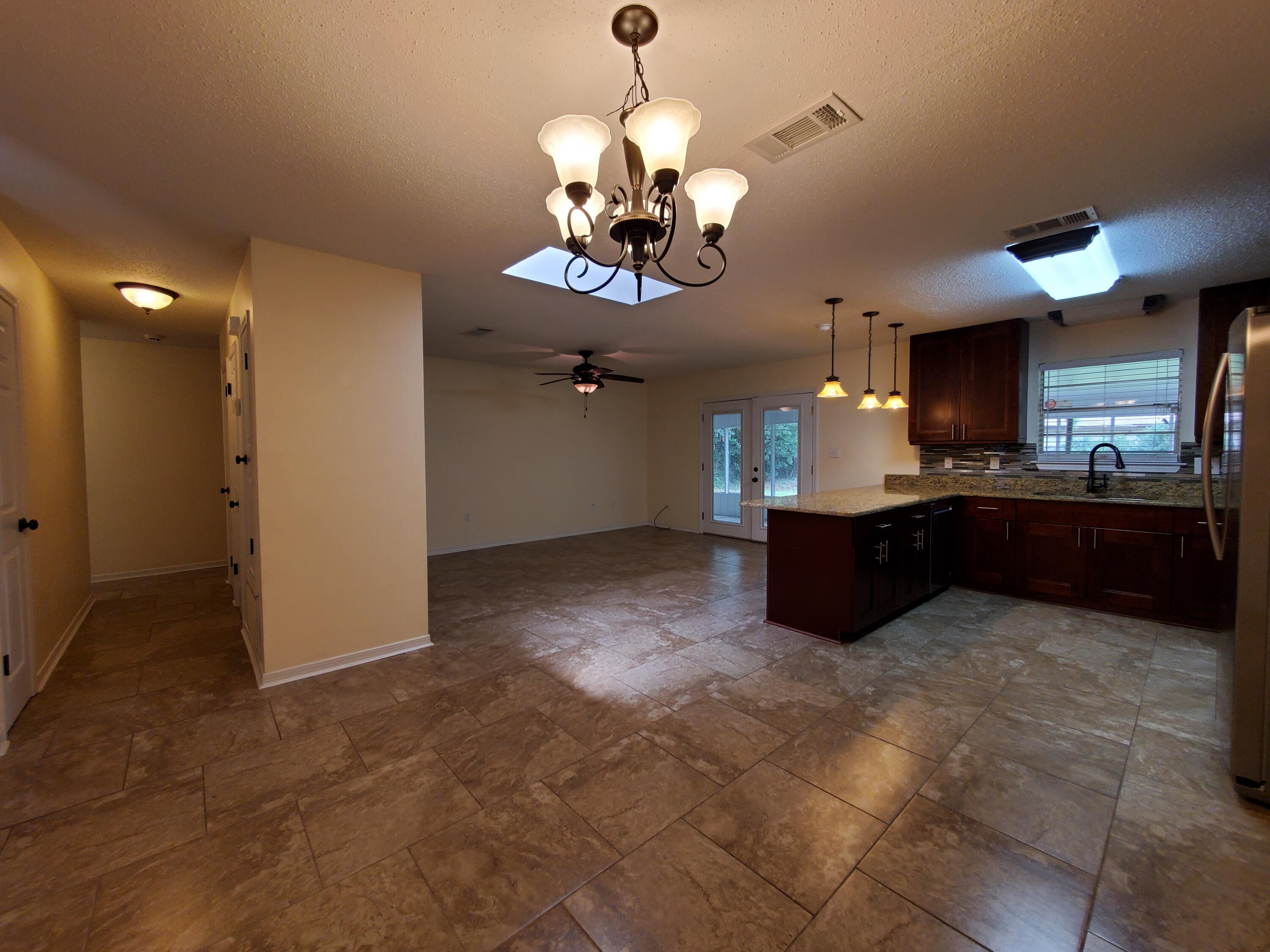 PINEDALE 1ST ADDN - Residential