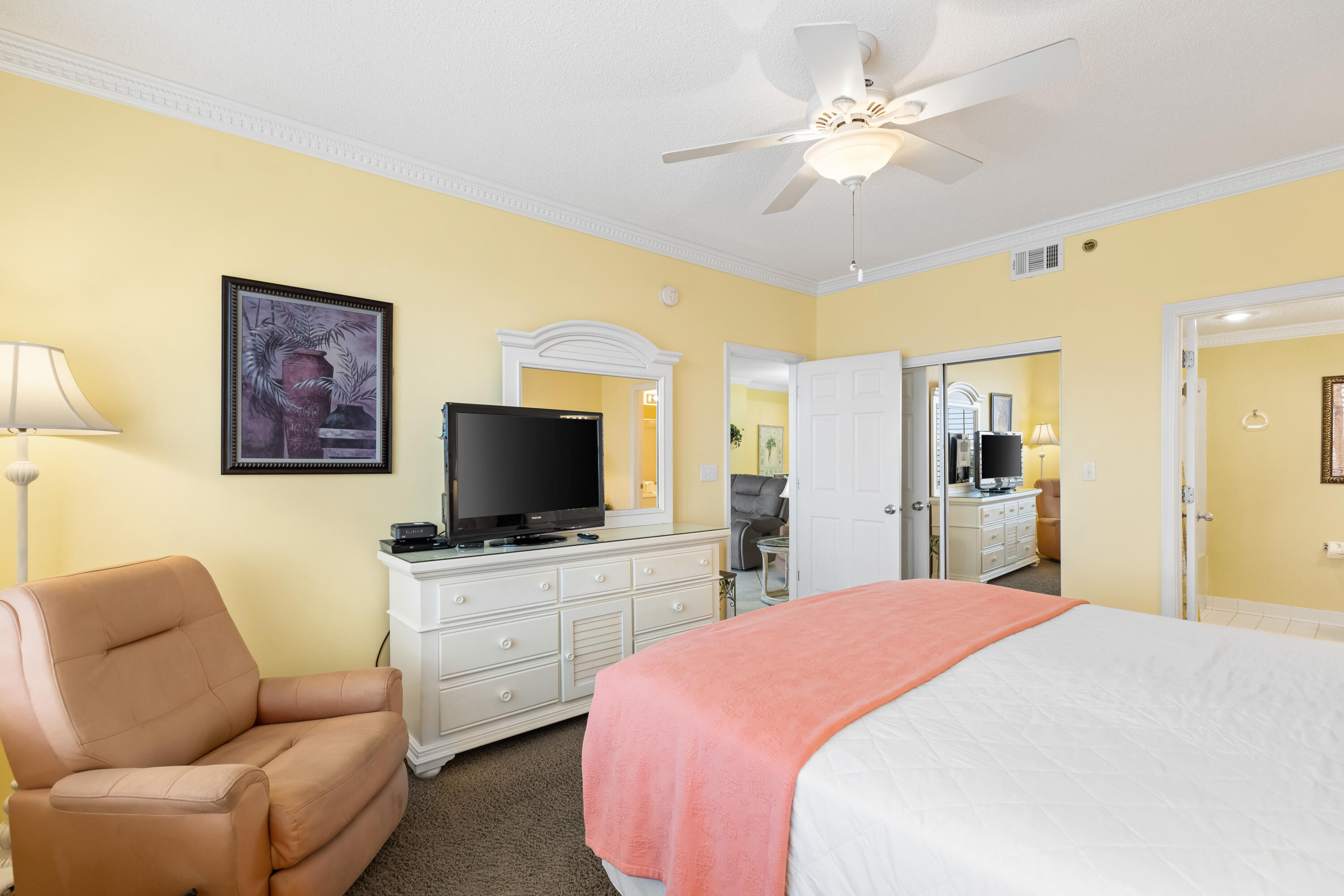 LEEWARD KEY - Residential