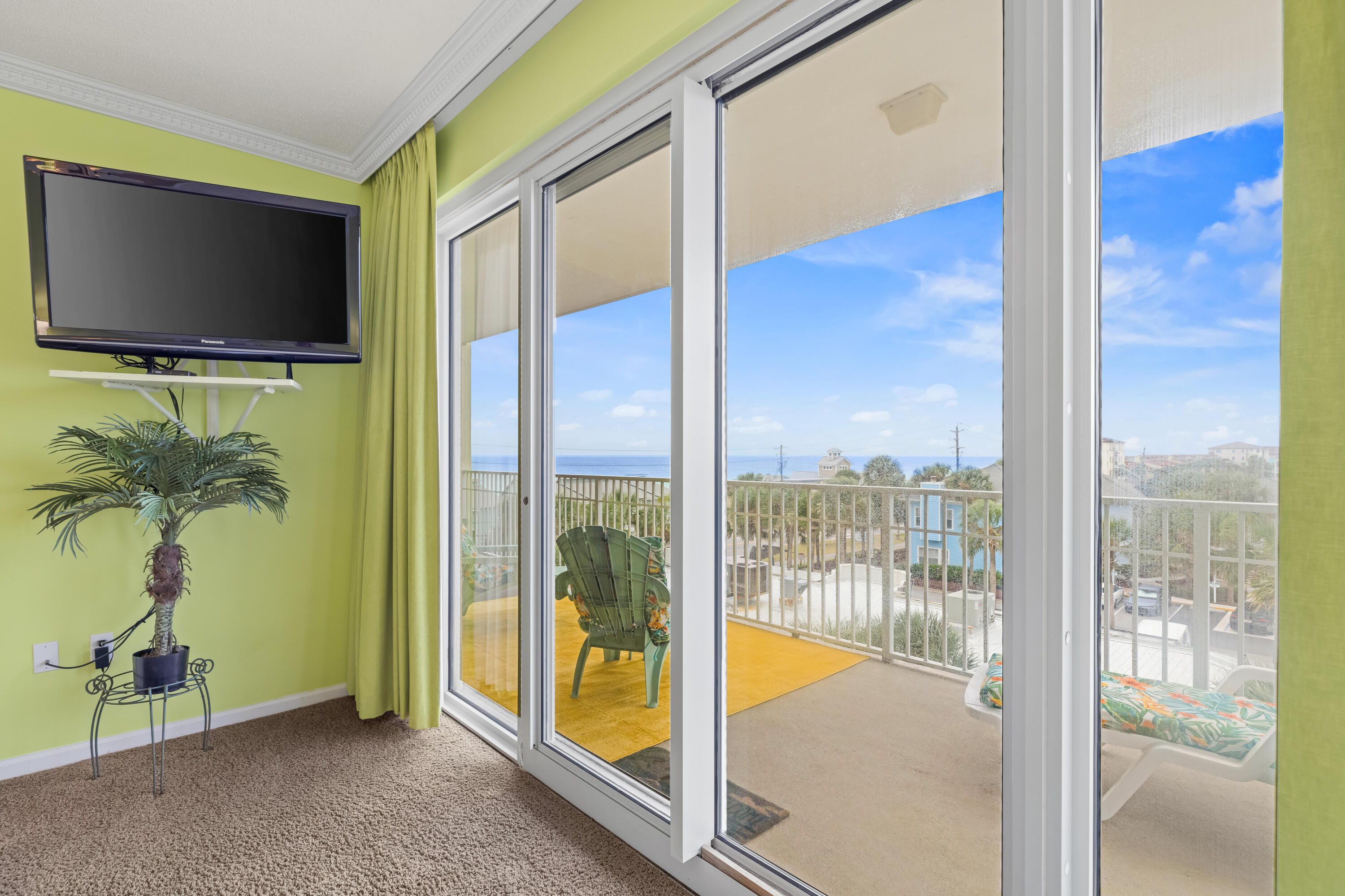 LEEWARD KEY - Residential