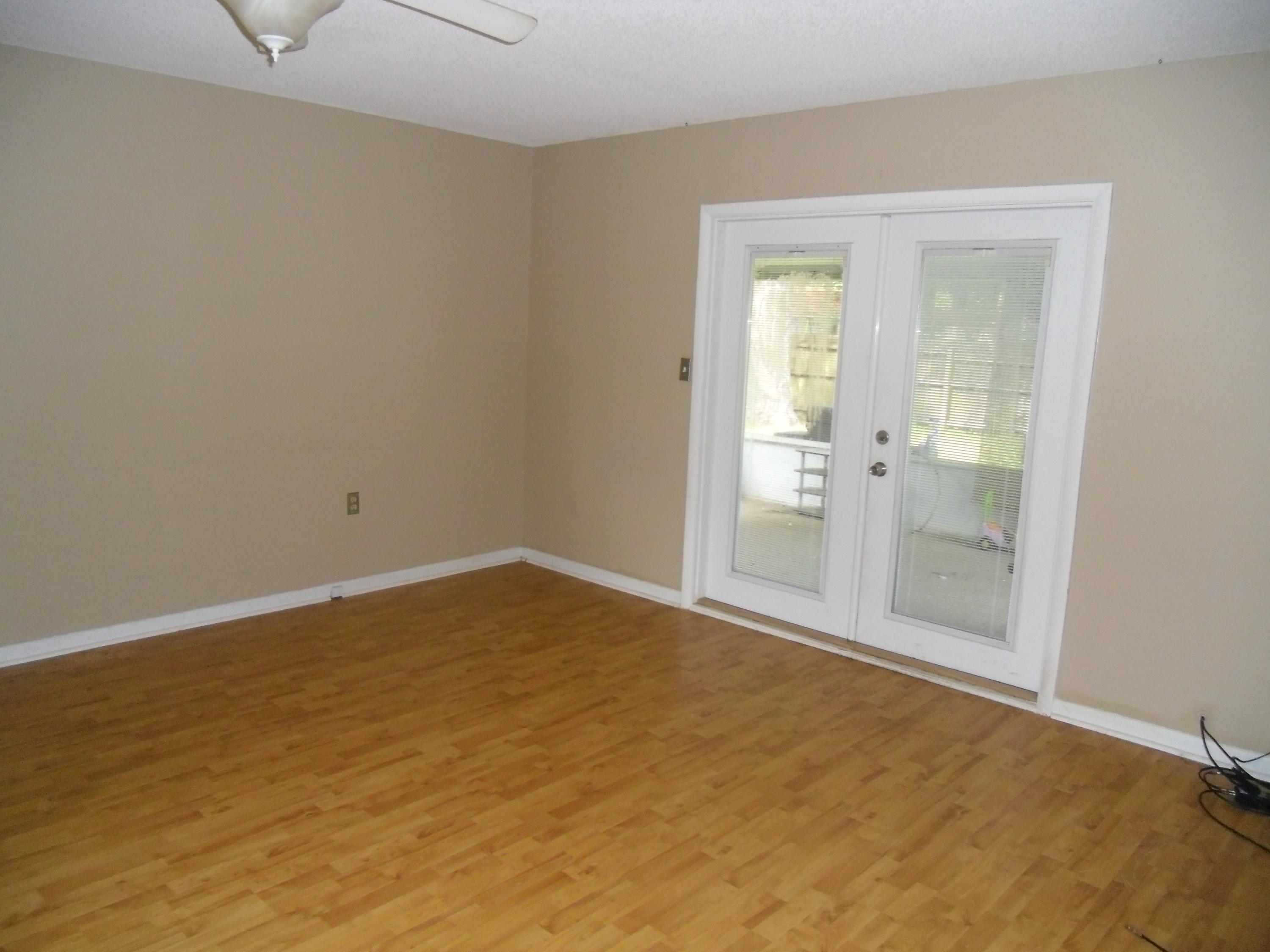 PINE MEADOWS 1ST ADDN - Residential