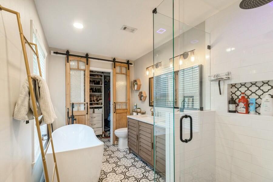 LA CHATEAU - Residential