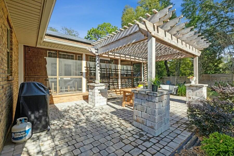 LA CHATEAU - Residential