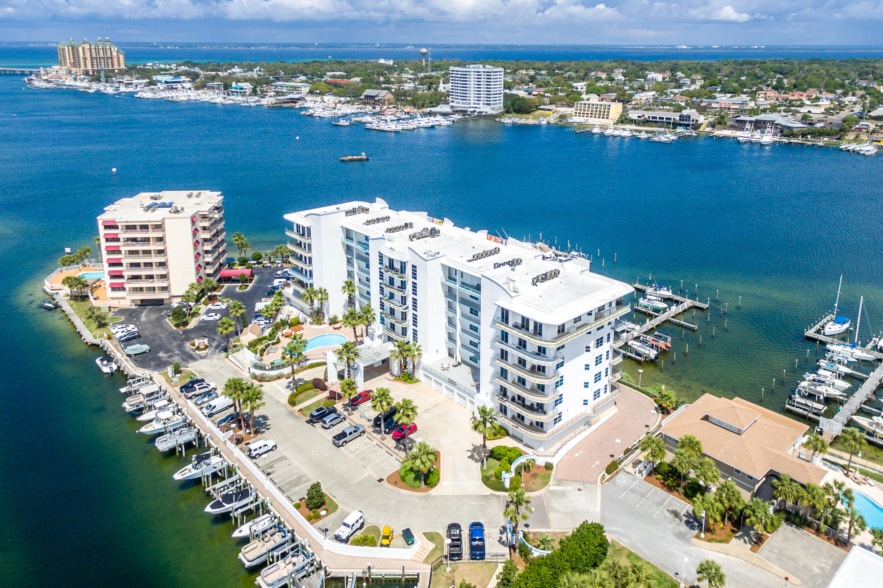 Harbor Lights - Residential