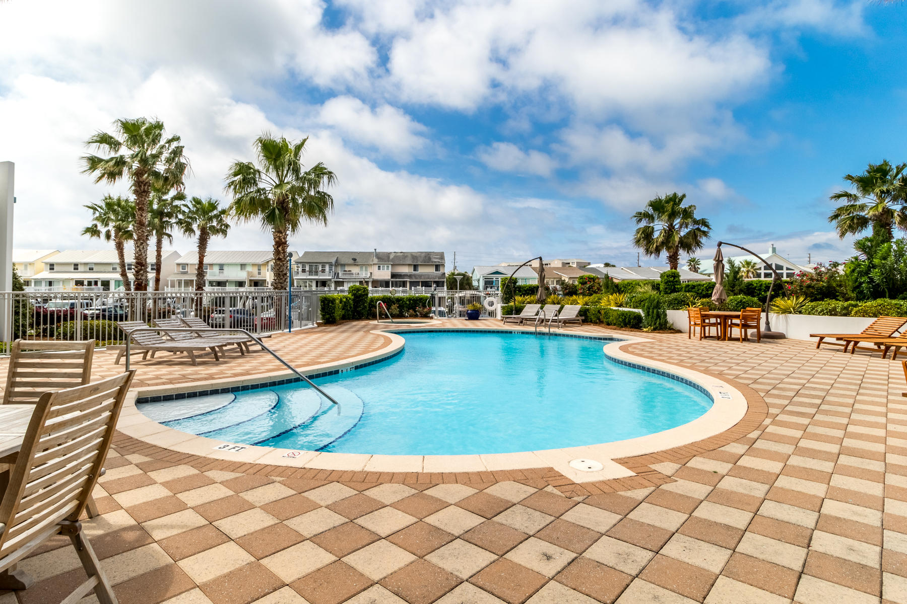 Harbor Lights - Residential