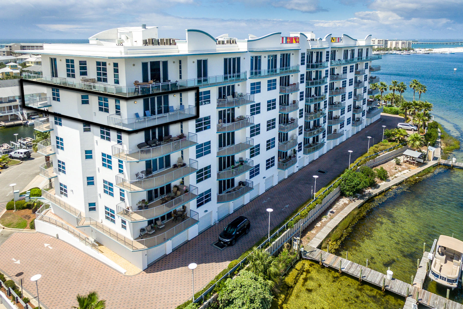 Harbor Lights - Residential