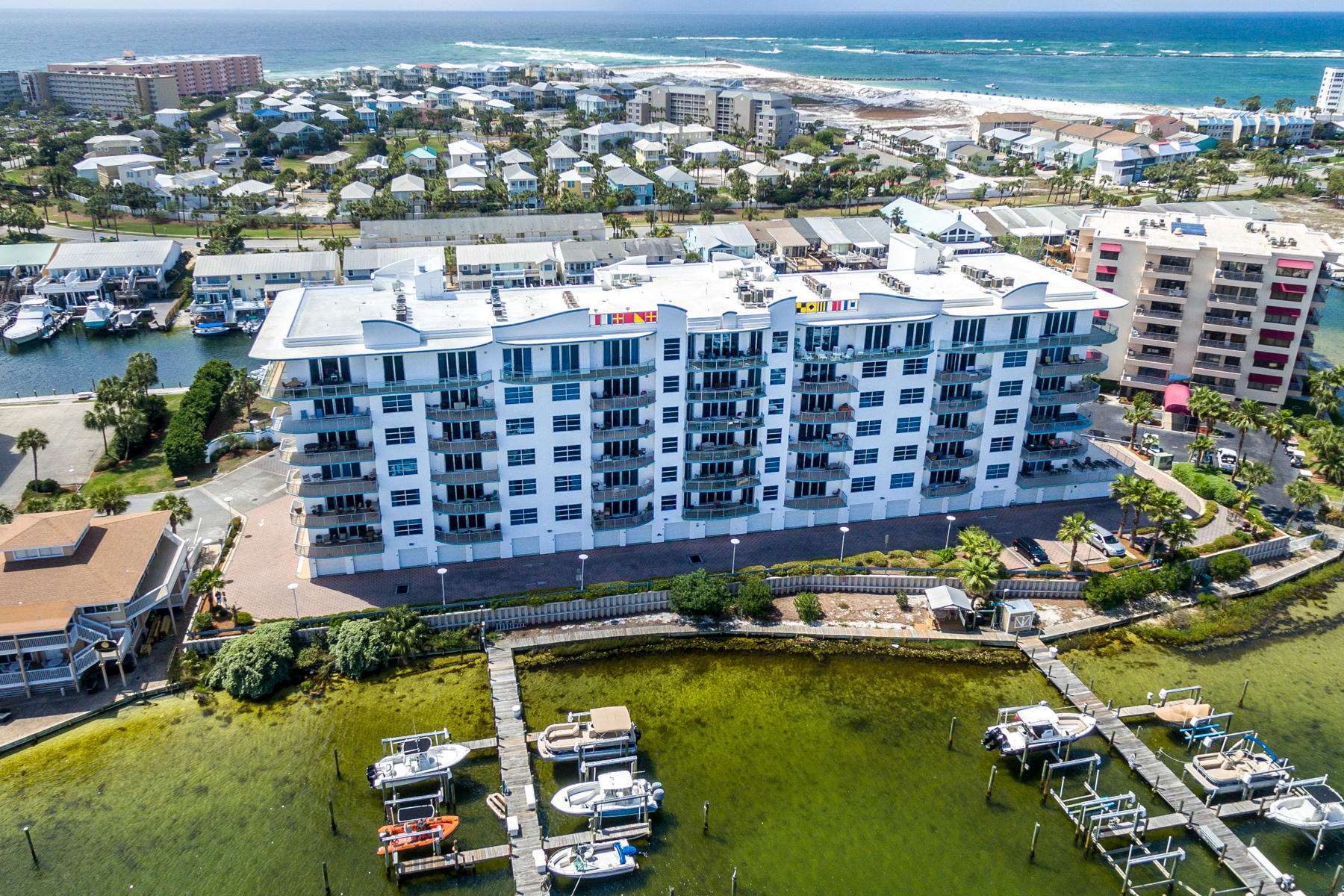 Harbor Lights - Residential