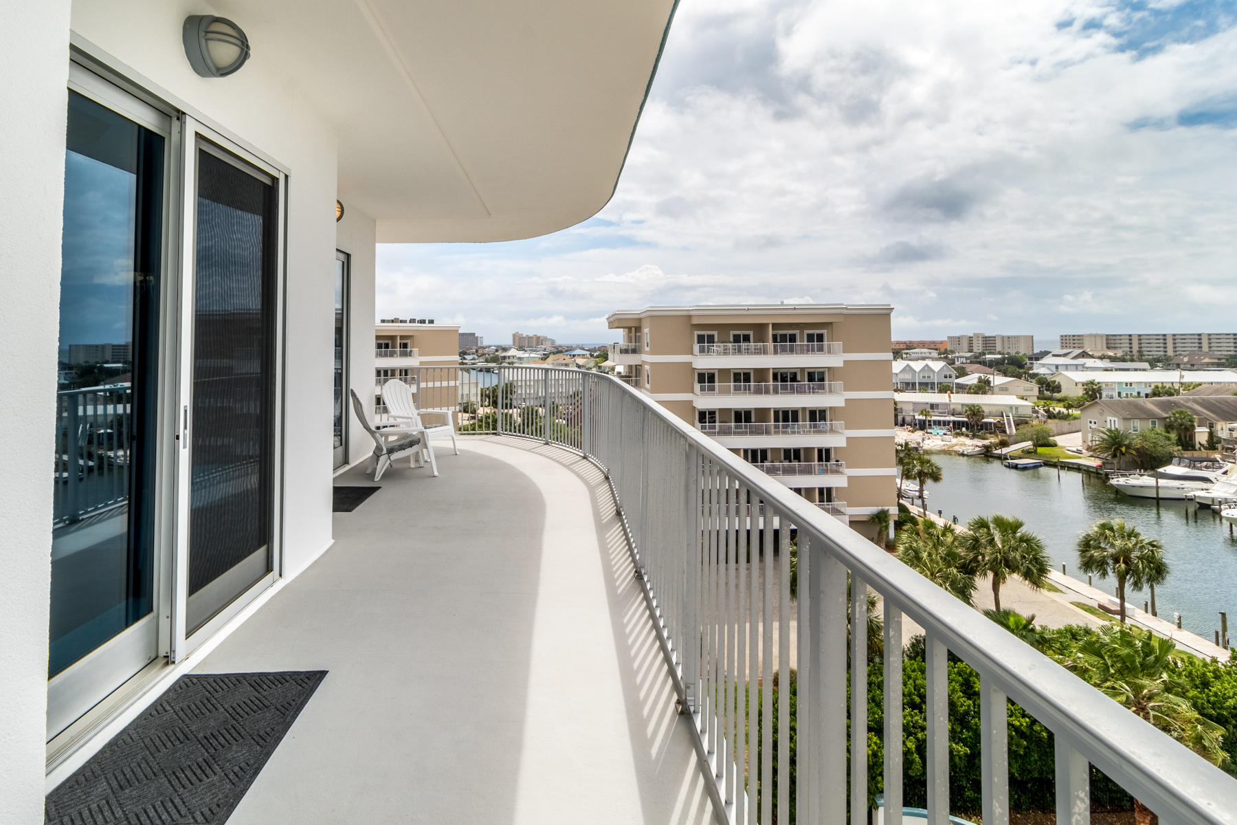 Harbor Lights - Residential