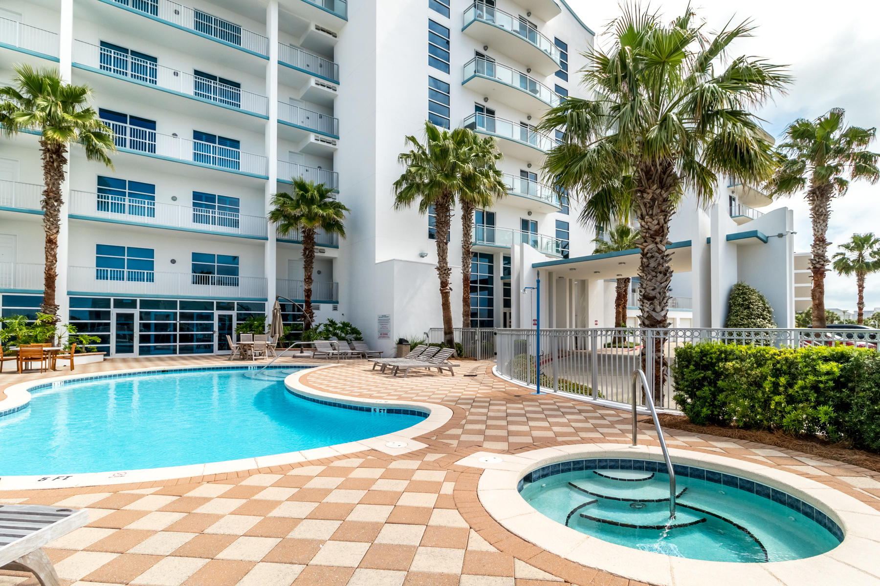 Harbor Lights - Residential