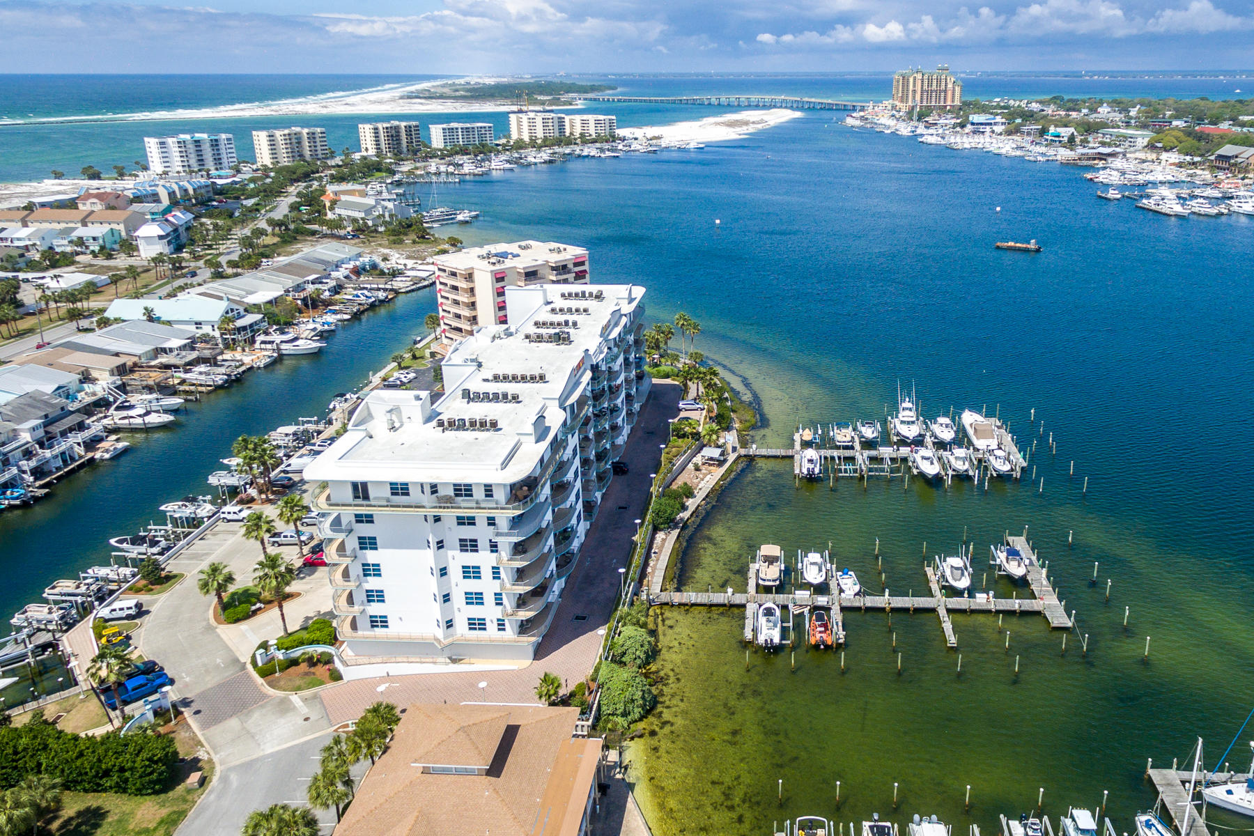 Harbor Lights - Residential