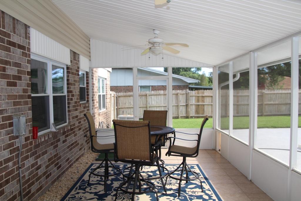 COUNTRY CLUB ESTATES 1ST ADDN - Residential