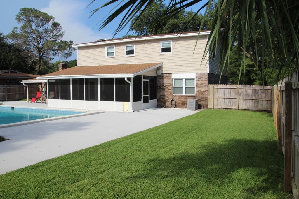 COUNTRY CLUB ESTATES 1ST ADDN - Residential